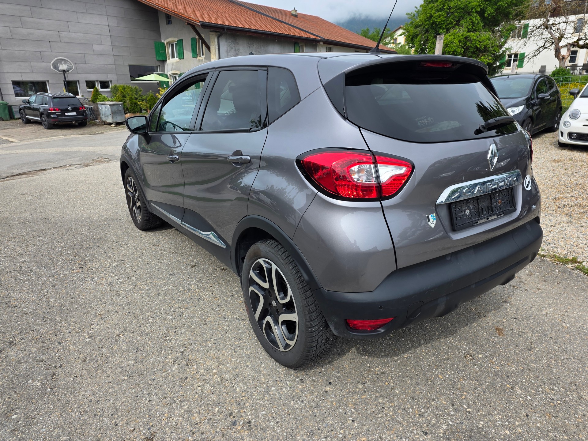 RENAULT Captur 1.2 T 16V Dynamique EDC-image-6