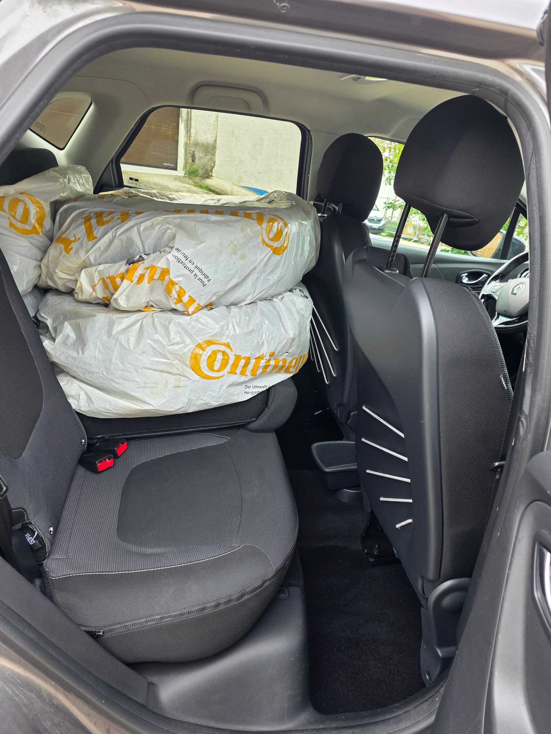 RENAULT Captur 1.2 T 16V Dynamique EDC-image-13