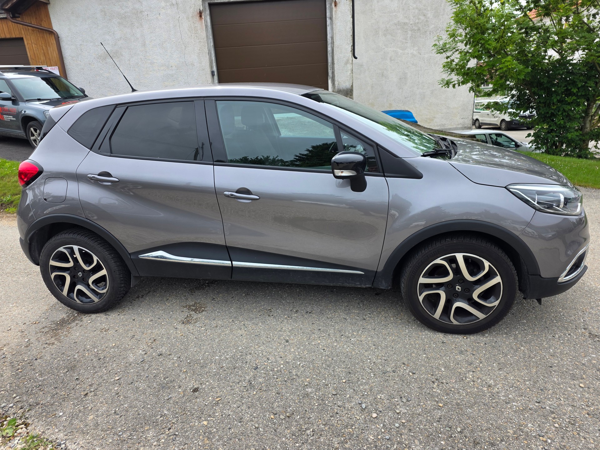 RENAULT Captur 1.2 T 16V Dynamique EDC-image-3