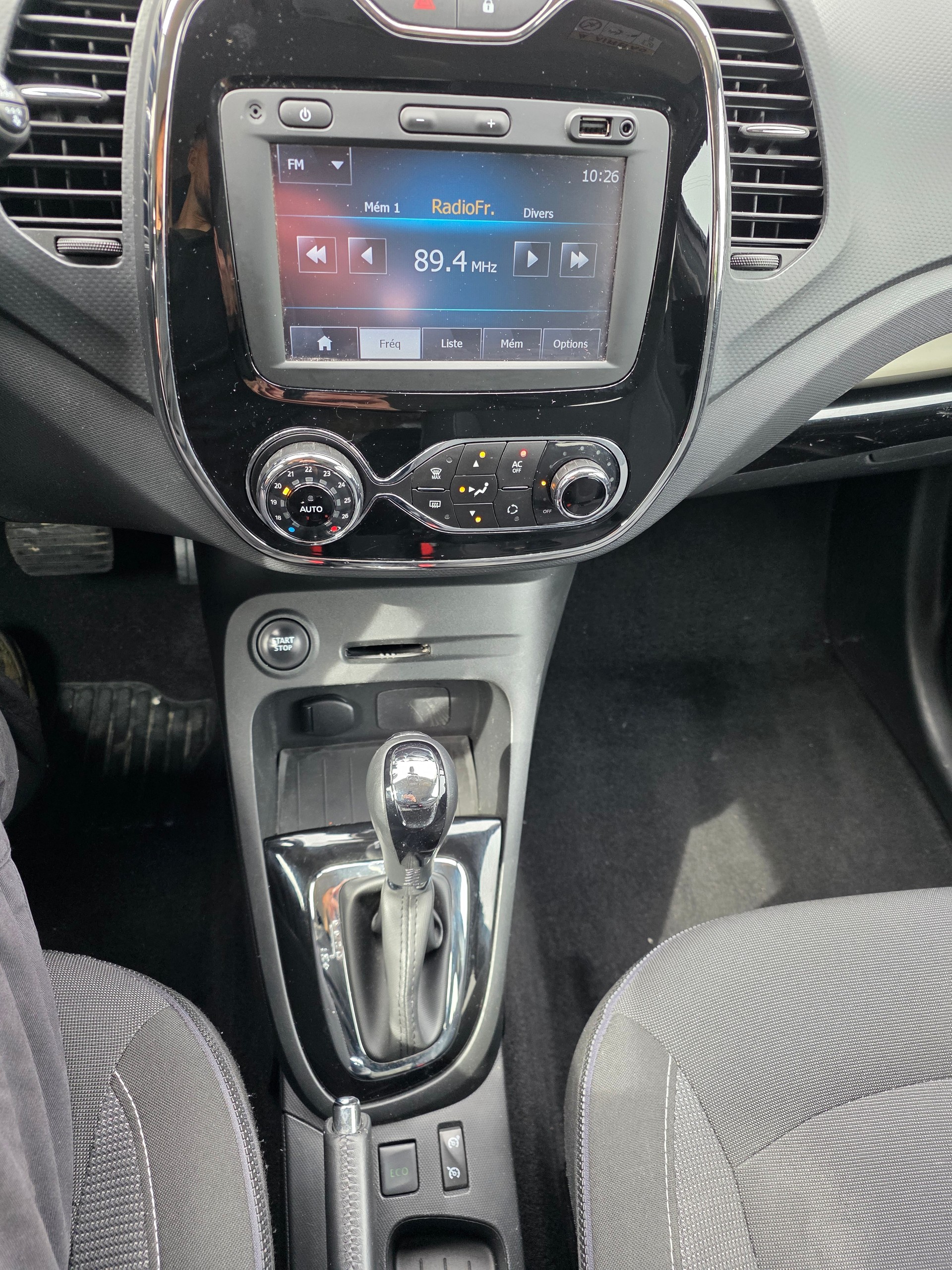 RENAULT Captur 1.2 T 16V Dynamique EDC-image-9
