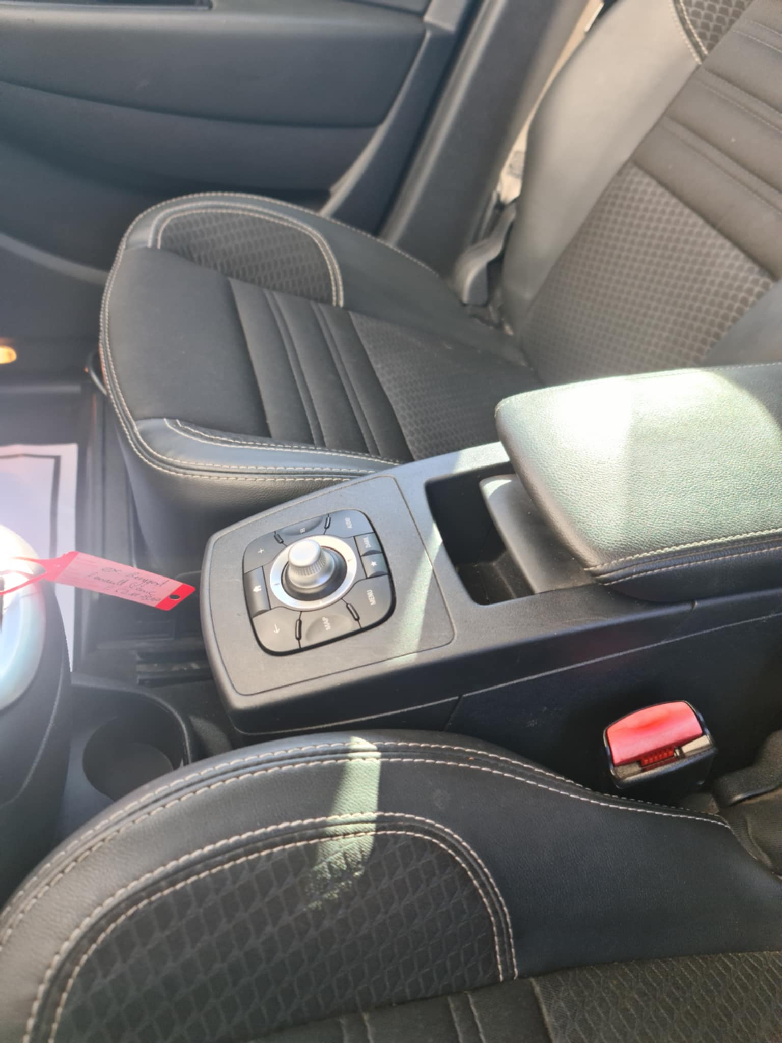 RENAULT Grand Scénic 1.5 dCi Swiss Edition EDC-image-10