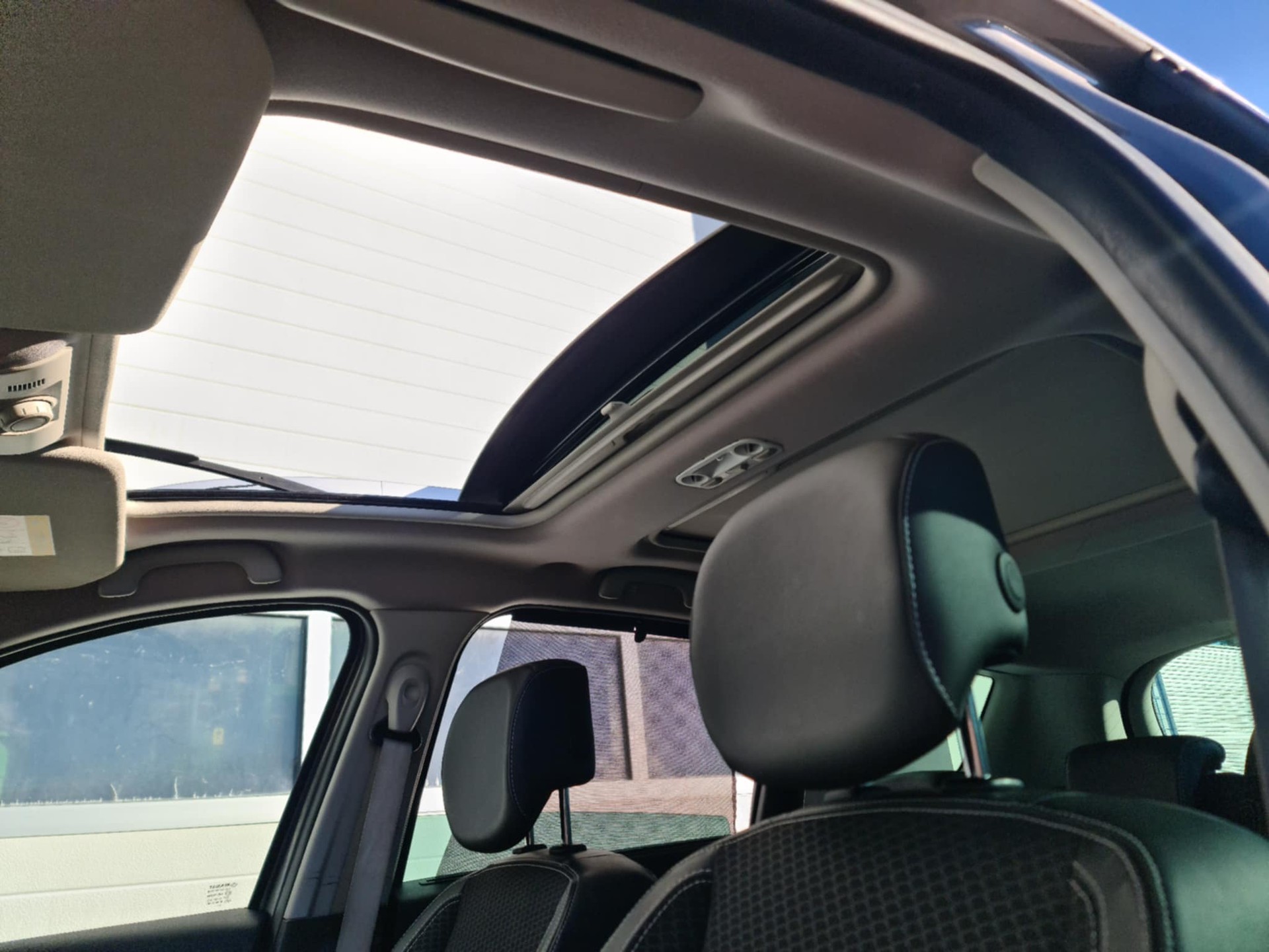 RENAULT Grand Scénic 1.5 dCi Swiss Edition EDC-image-14