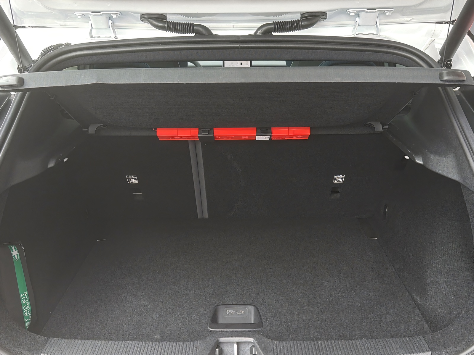 VOLVO EX30 E60 Twin Ultra Performance AWD-image-16