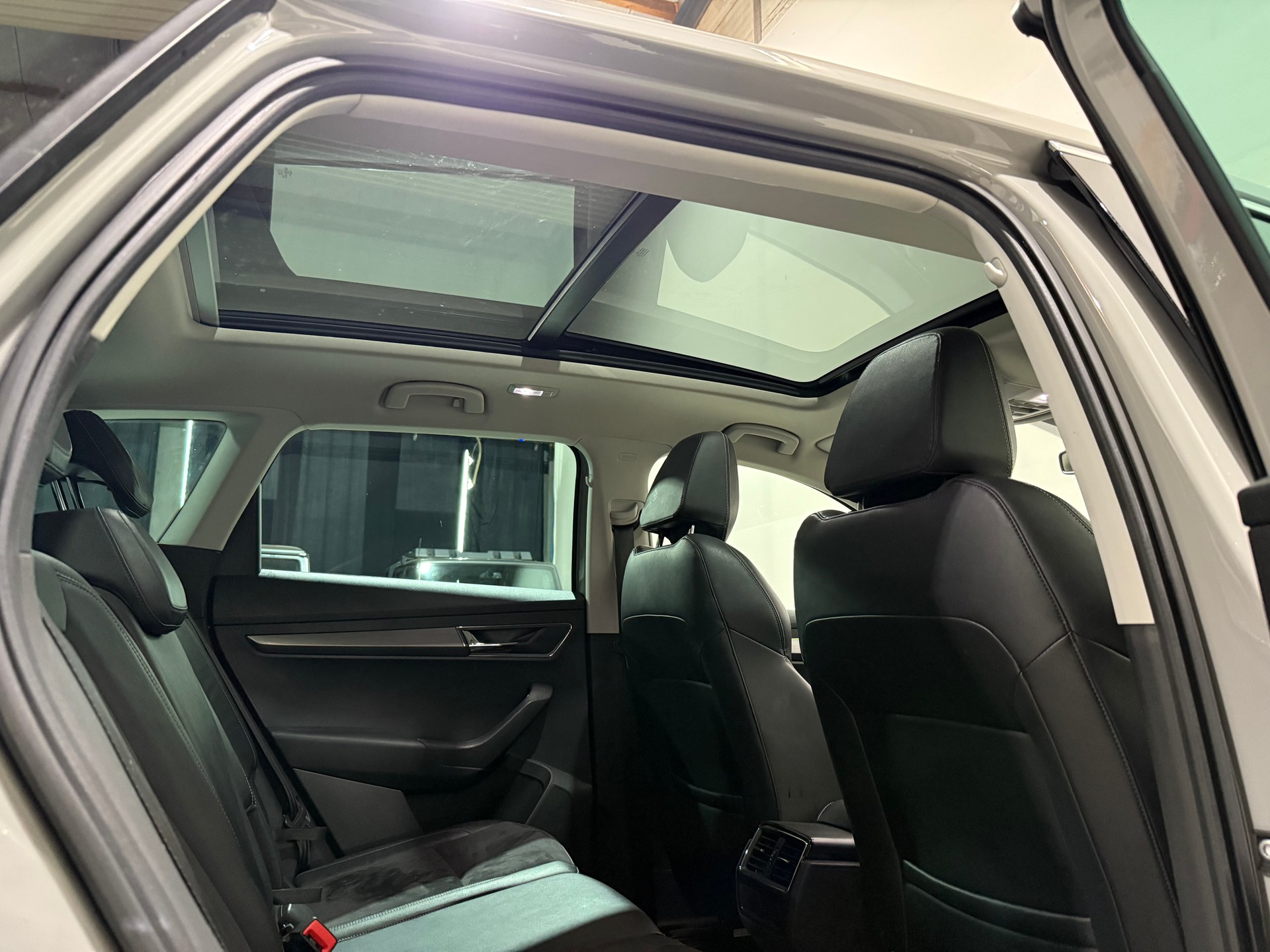 SKODA Karoq 2.0 TDI CR Style 4x4 DSG-image-15