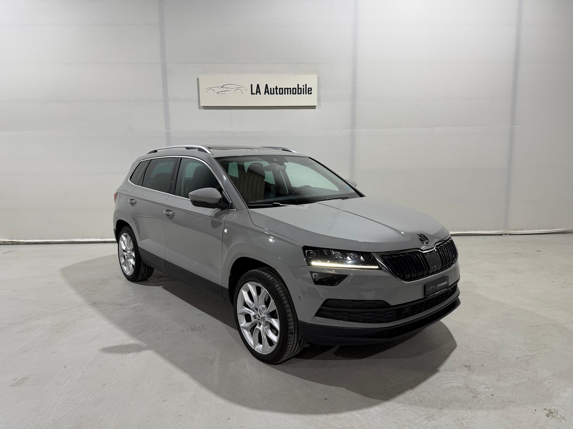 SKODA Karoq 2.0 TDI CR Style 4x4 DSG-image-4