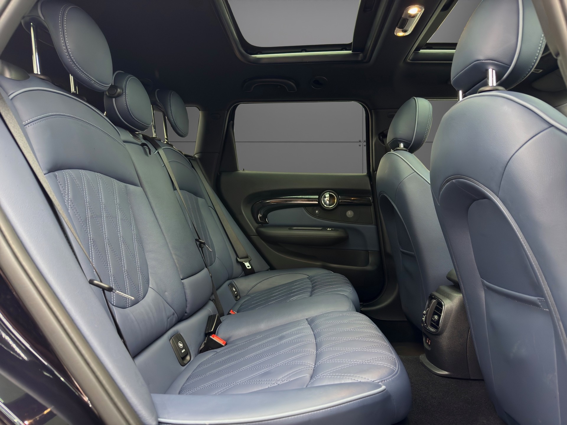 MINI Clubman Cooper John Cooper Works ALL4 Steptronic-image-14