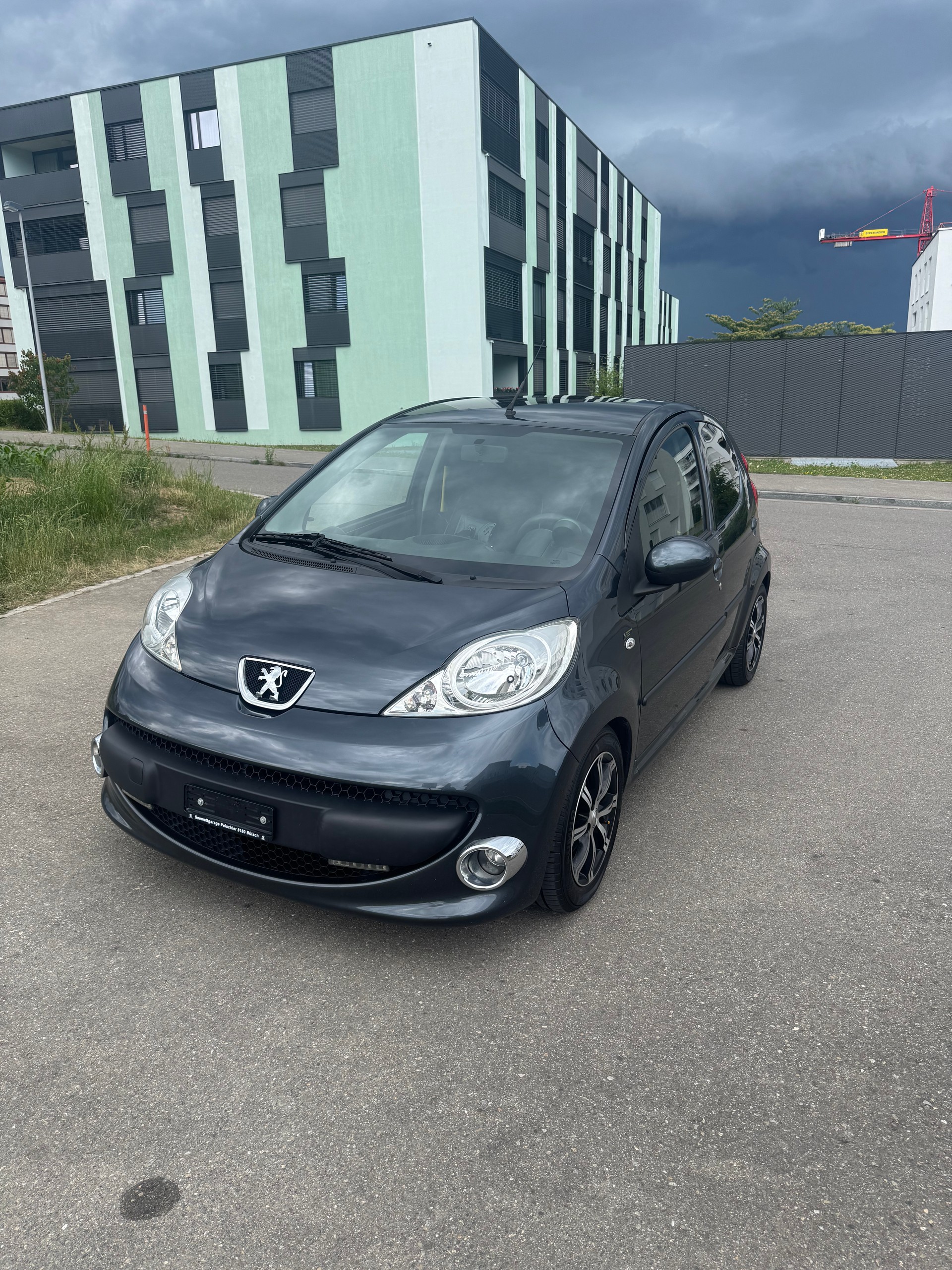 PEUGEOT 107 1.0 Swiss Edition BMP5