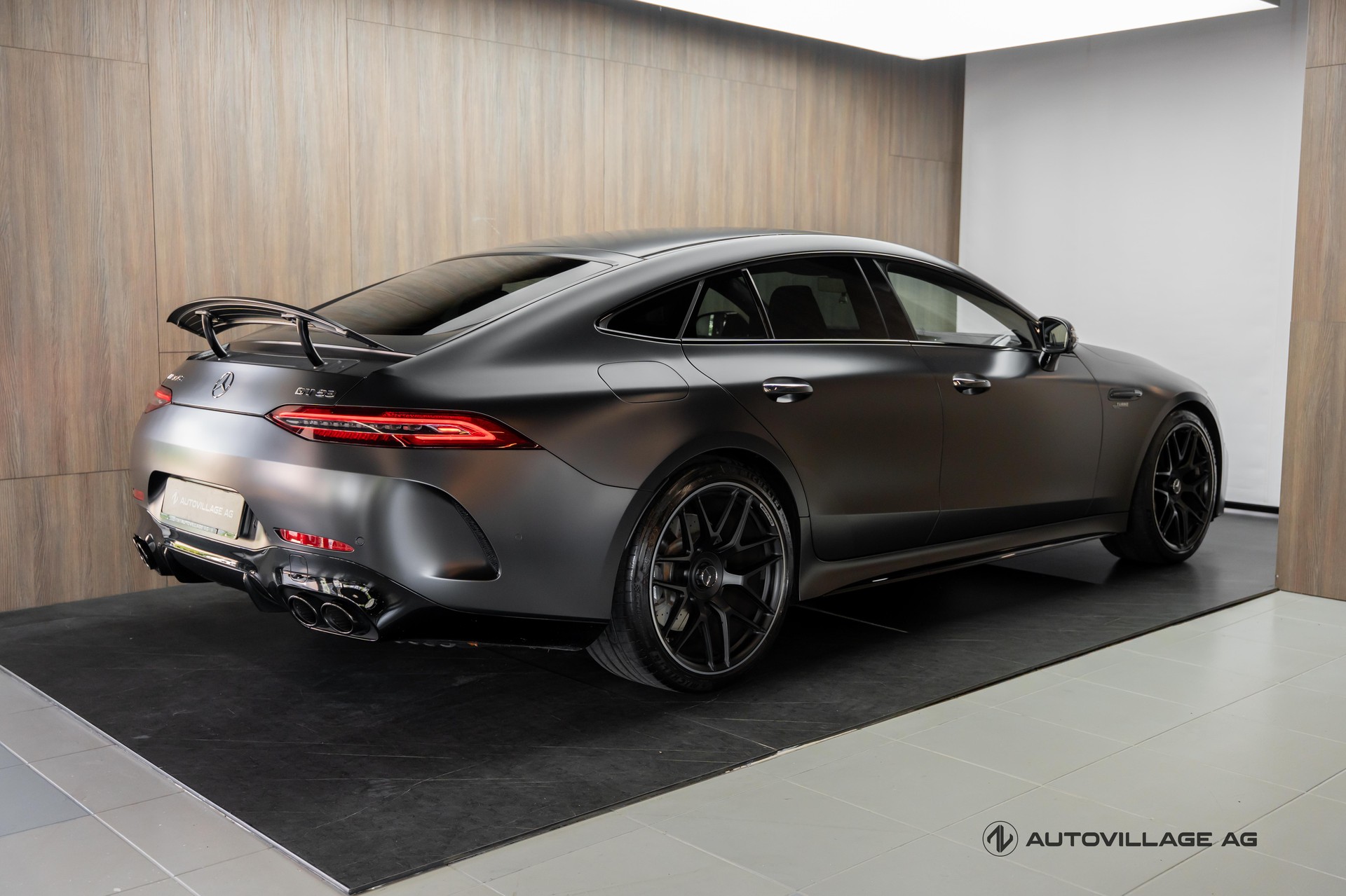 MERCEDES-BENZ AMG GT 4 53 4Matic+ Speedshift TCT-showroom-element-1