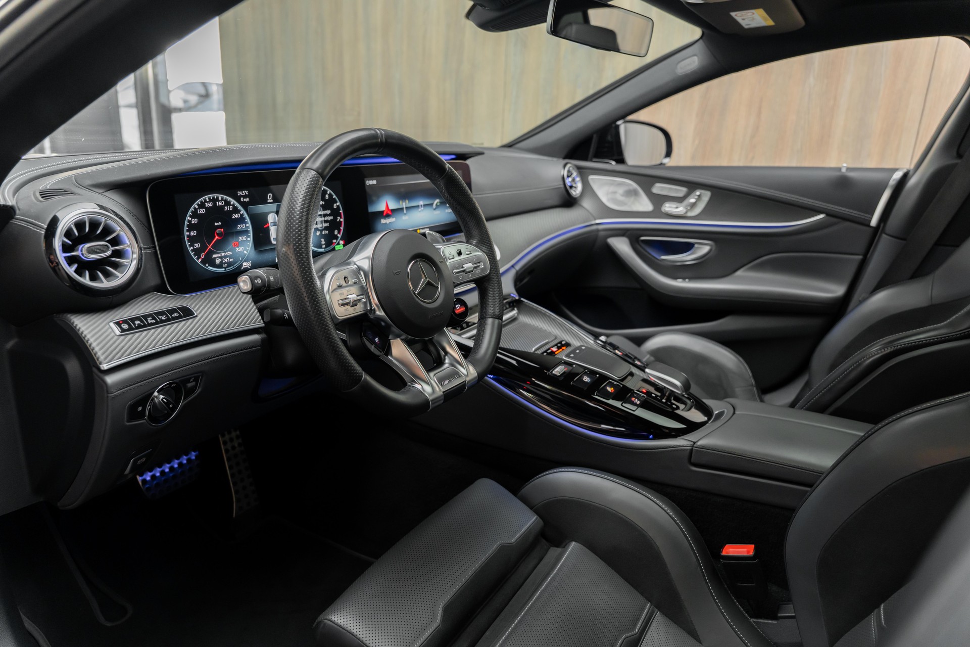 MERCEDES-BENZ AMG GT 4 53 4Matic+ Speedshift TCT-showroom-element-3
