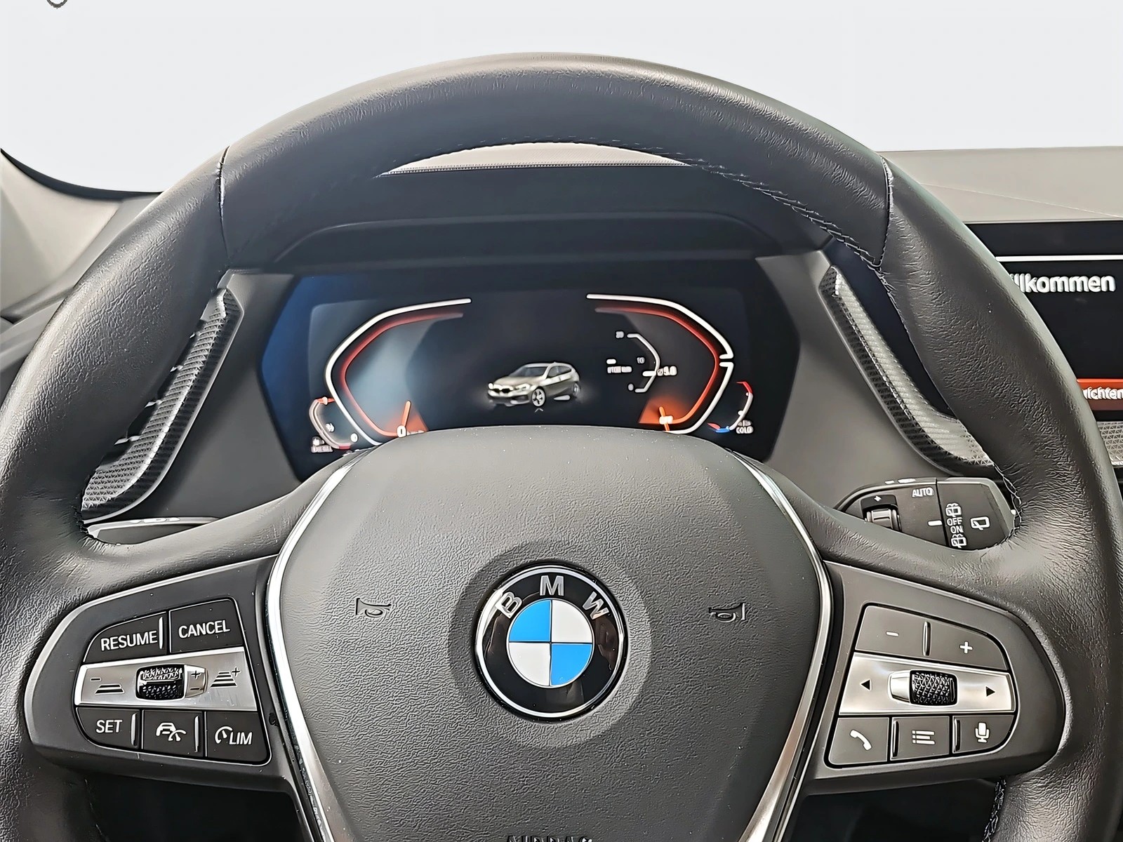 BMW 120d xDrive Sport Line-image-10