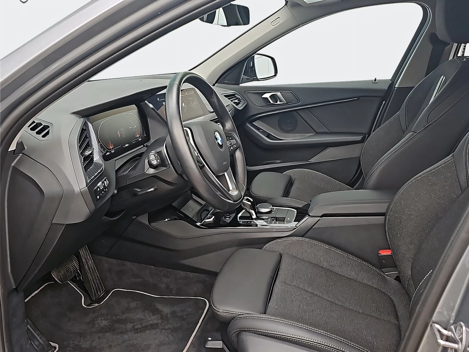 BMW 120d xDrive Sport Line-image-8