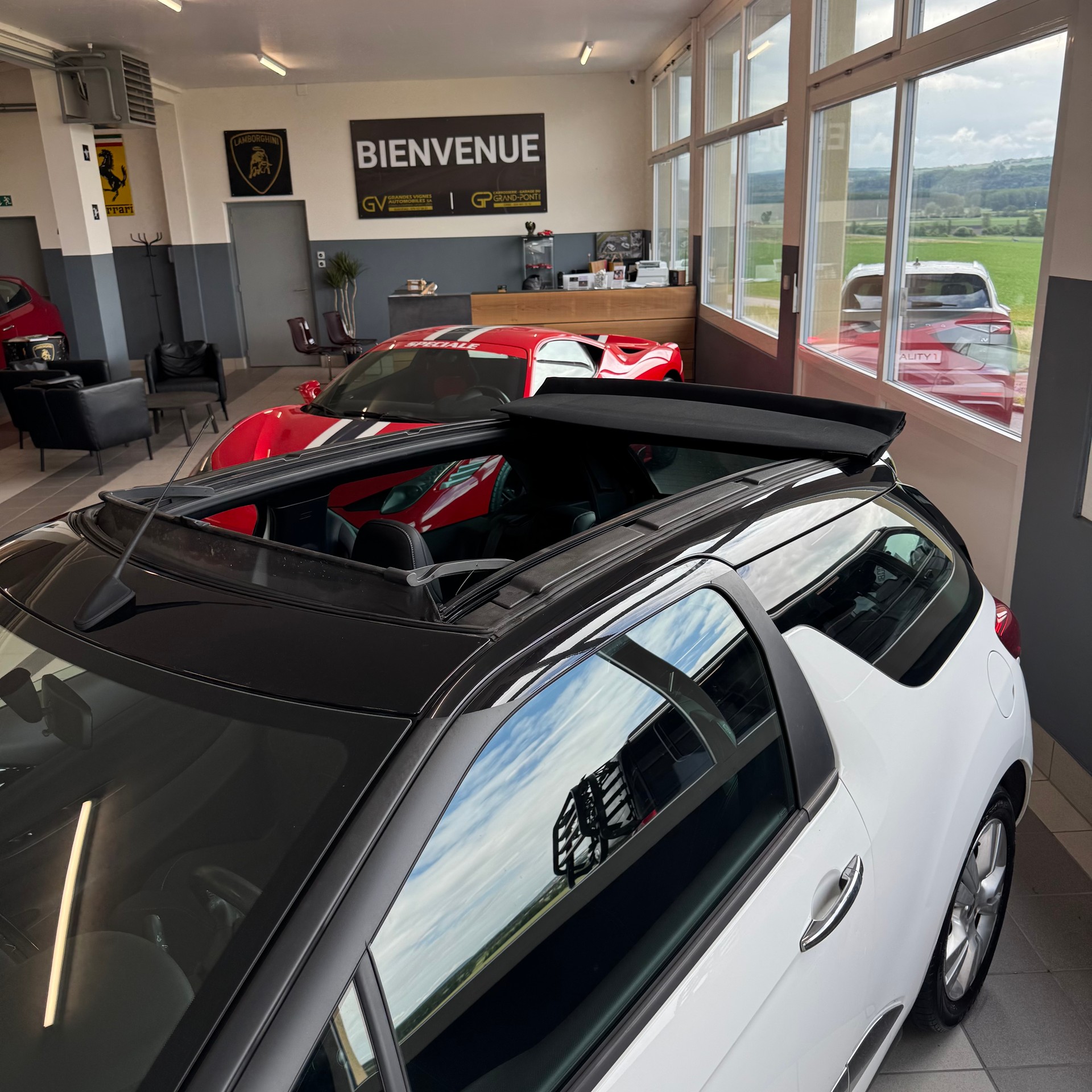 DS AUTOMOBILES DS 3 Cabrio 1.2 PureTech SO Chic-showroom-element-3