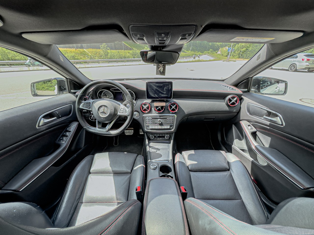 MERCEDES-BENZ A 250 Sport 4m-image-10