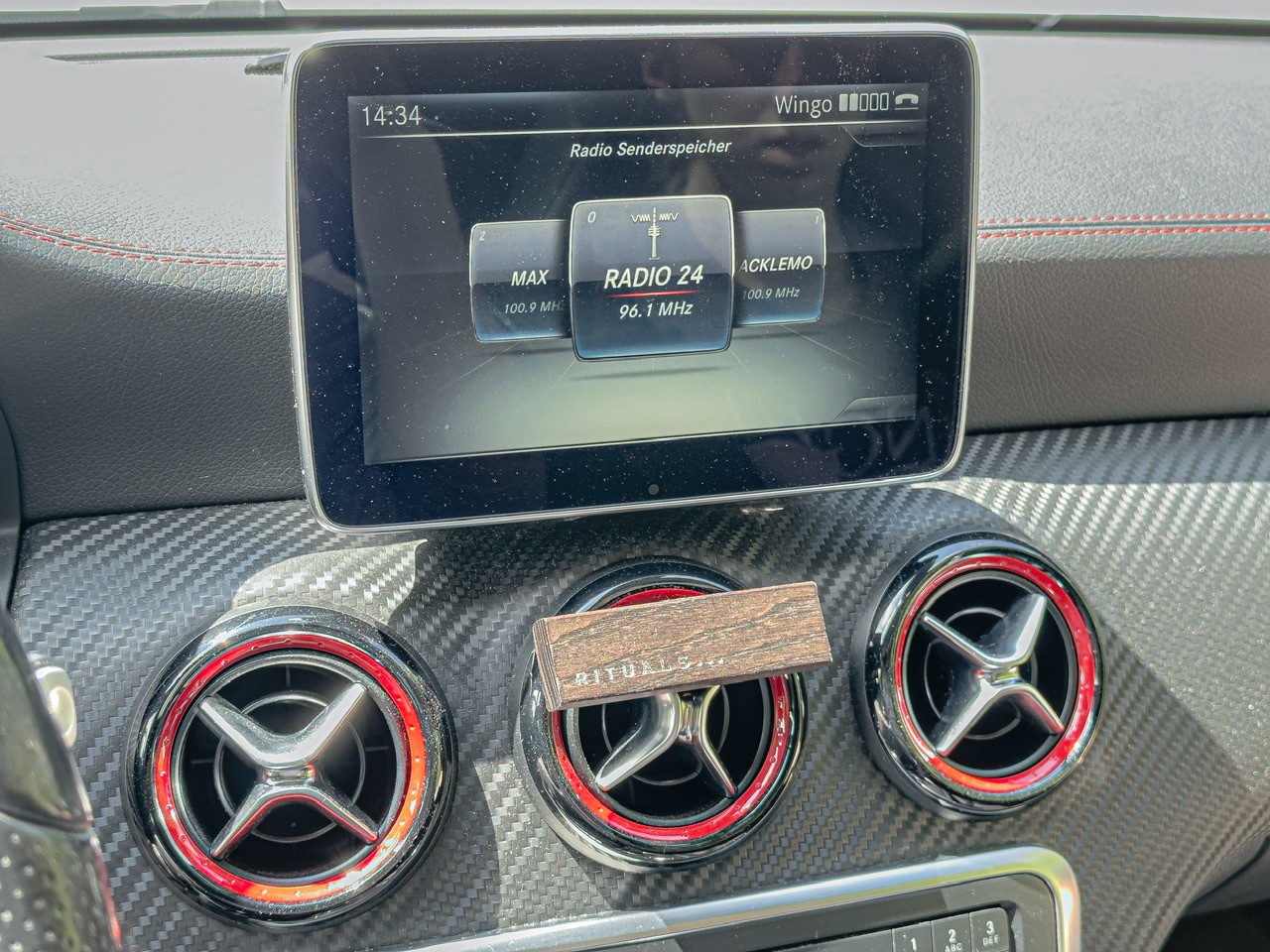 MERCEDES-BENZ A 250 Sport 4m-image-15