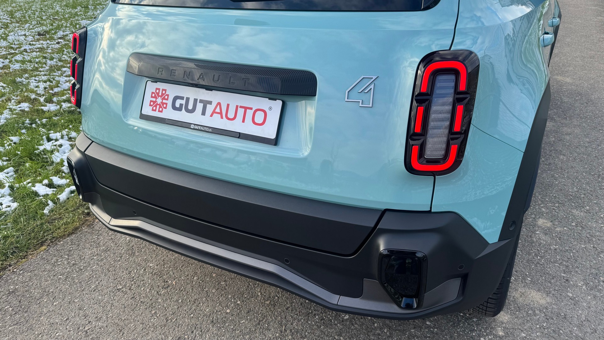 RENAULT R4 E-Tech Comfort Range 52 kWh Iconic * Vollausstattung * Toutes Options *-image-12