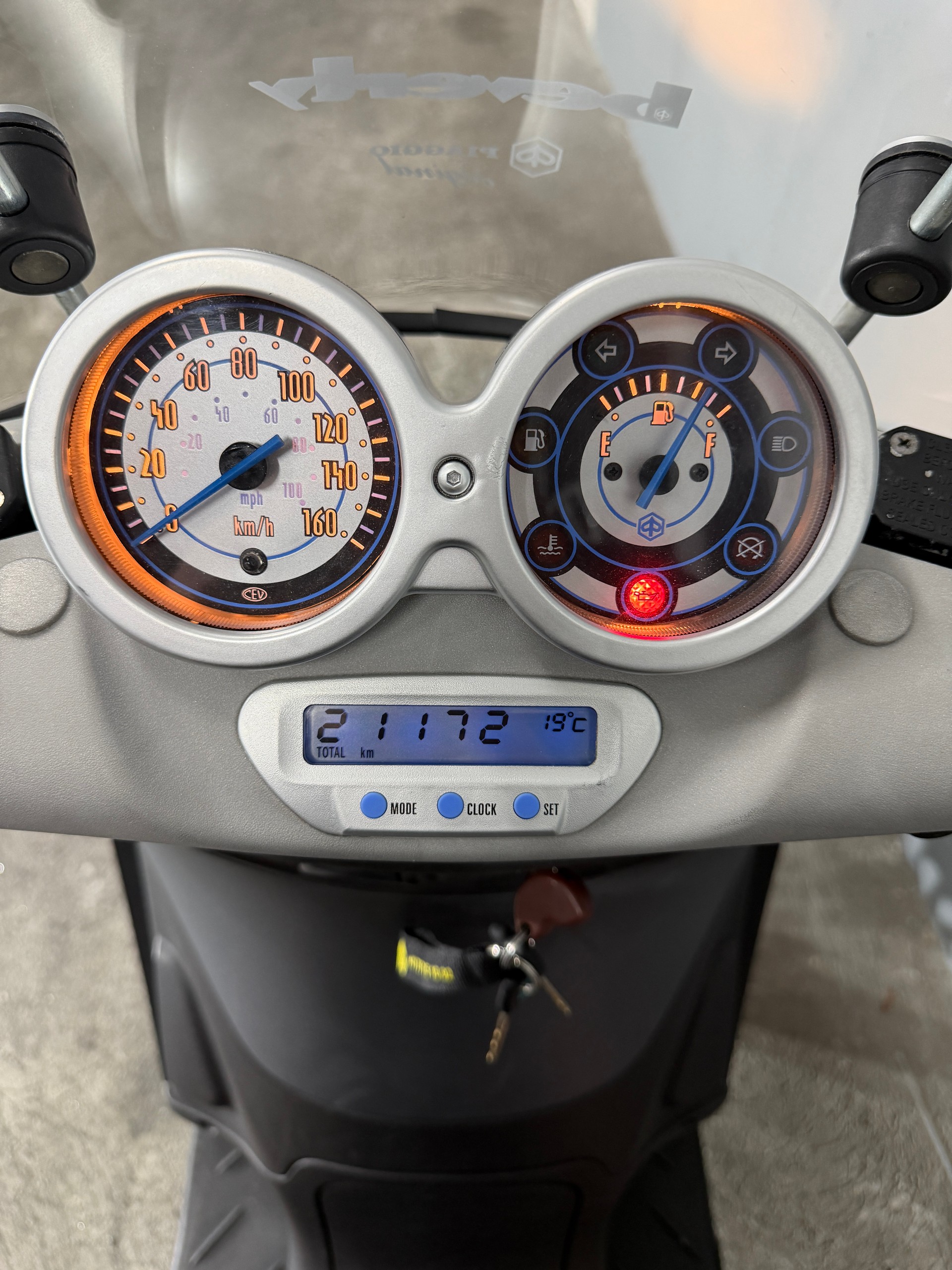PIAGGIO Beverly 200-image-4