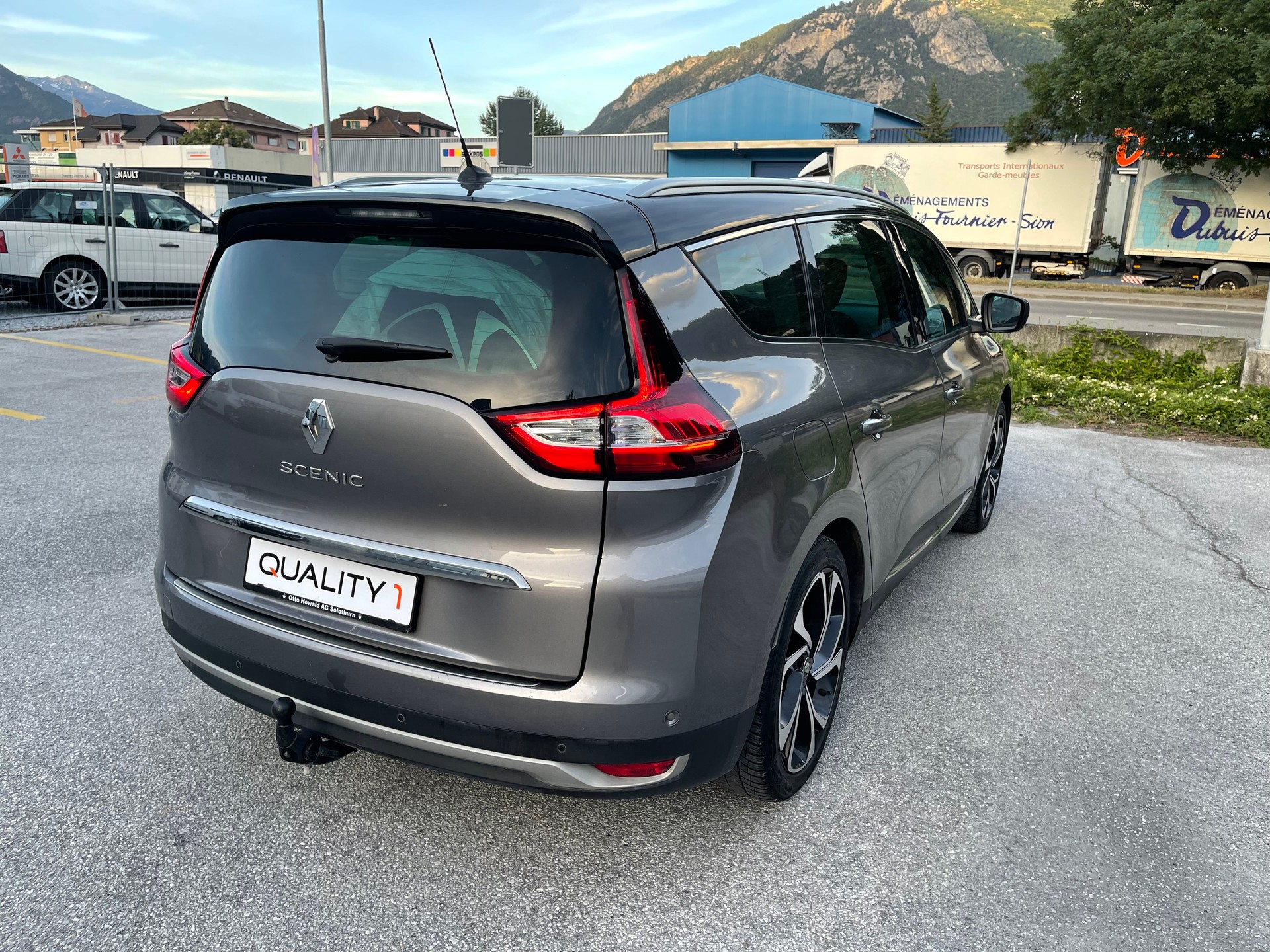 RENAULT Grand Scénic 1.6 dCi Bose EDC-image-4