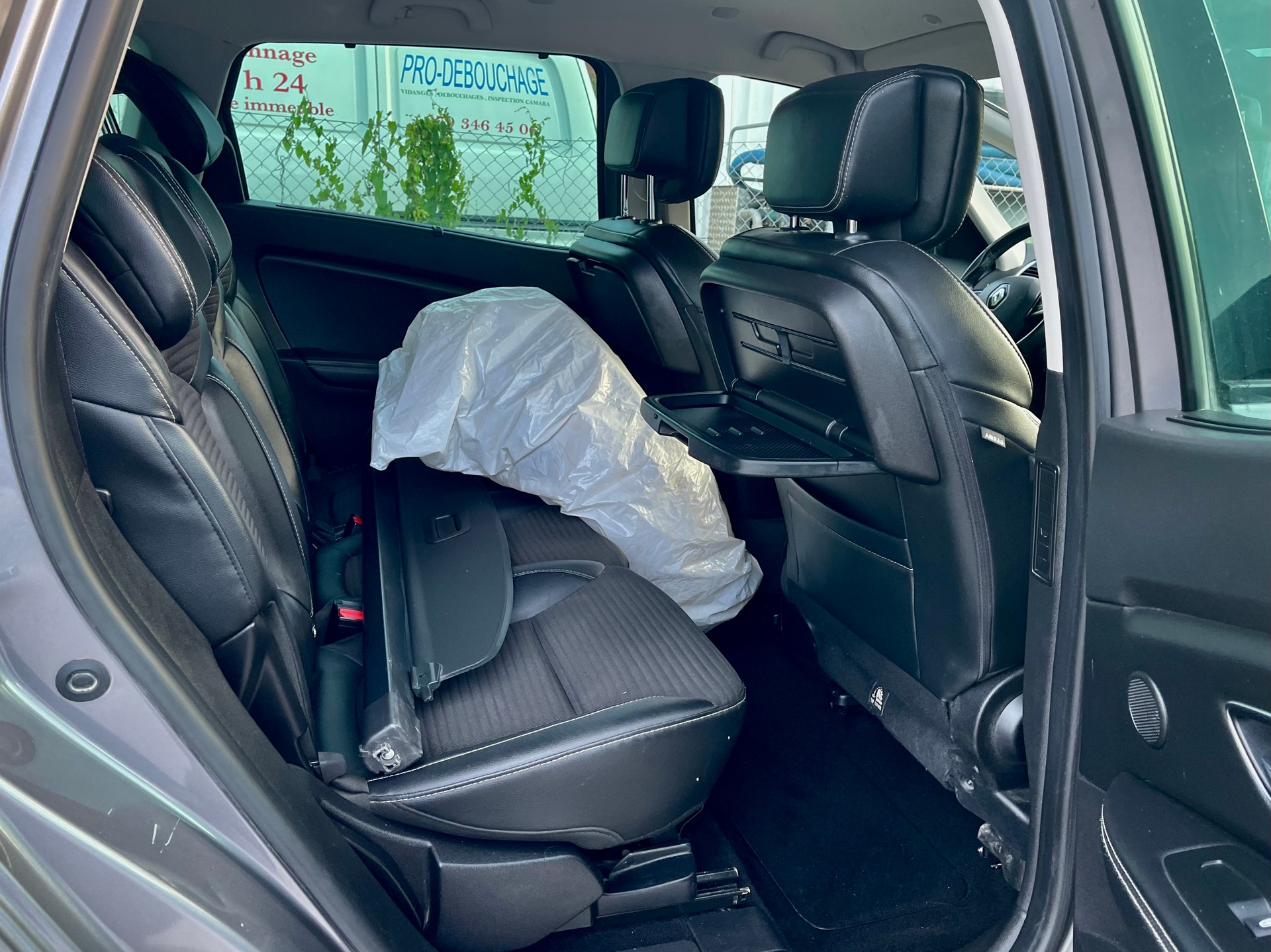 RENAULT Grand Scénic 1.6 dCi Bose EDC-image-9