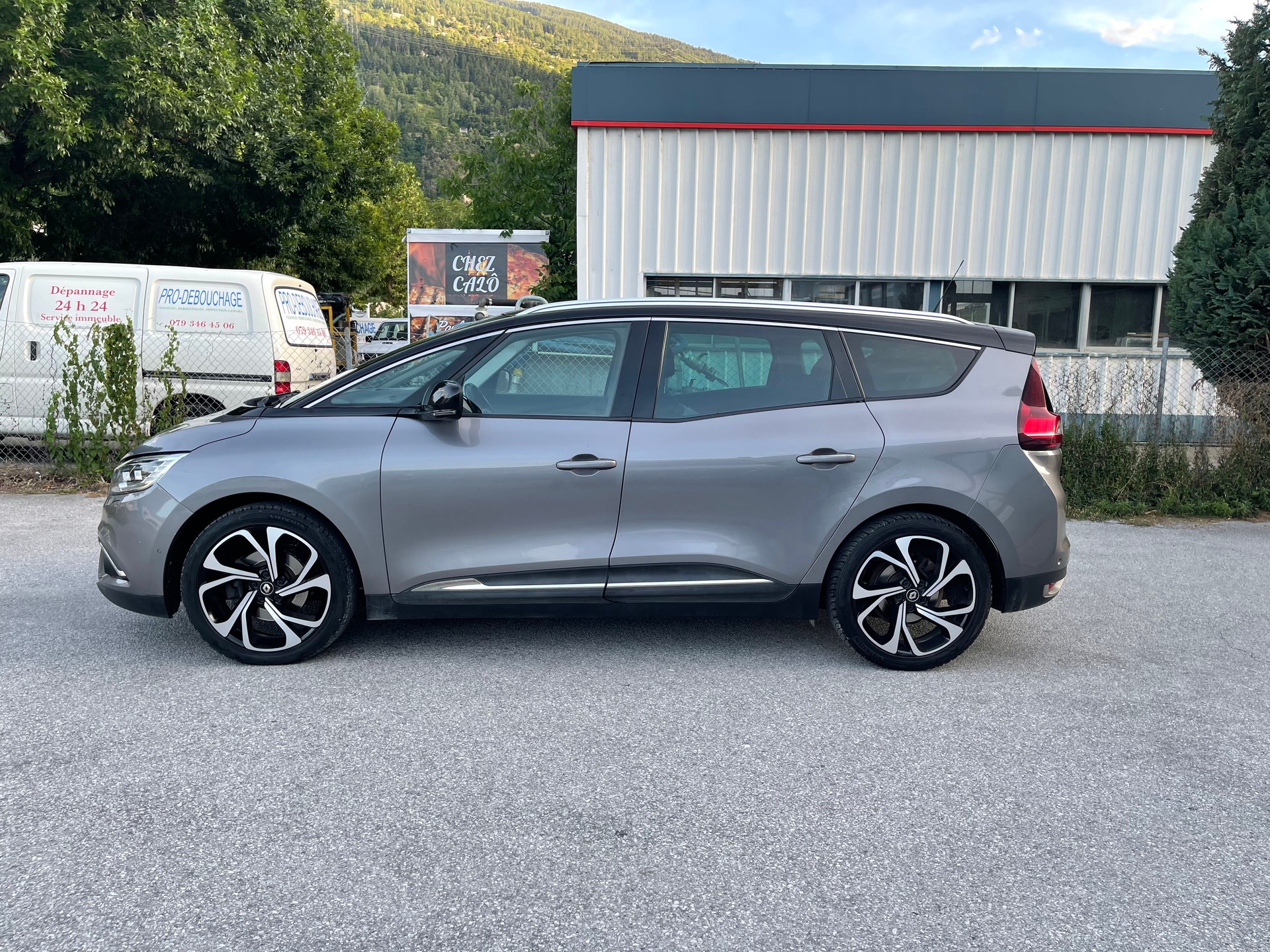 RENAULT Grand Scénic 1.6 dCi Bose EDC-image-21