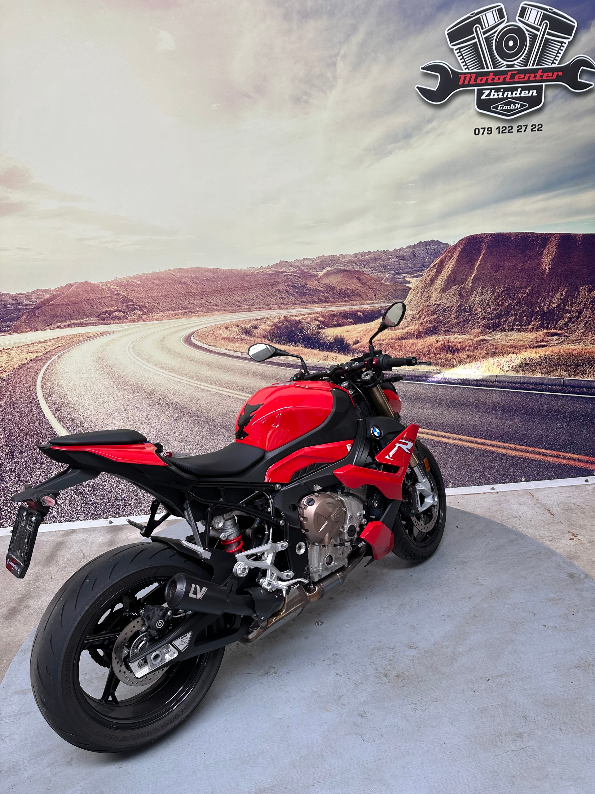 BMW S 1000 R Leo Vince Auspuff-image-6