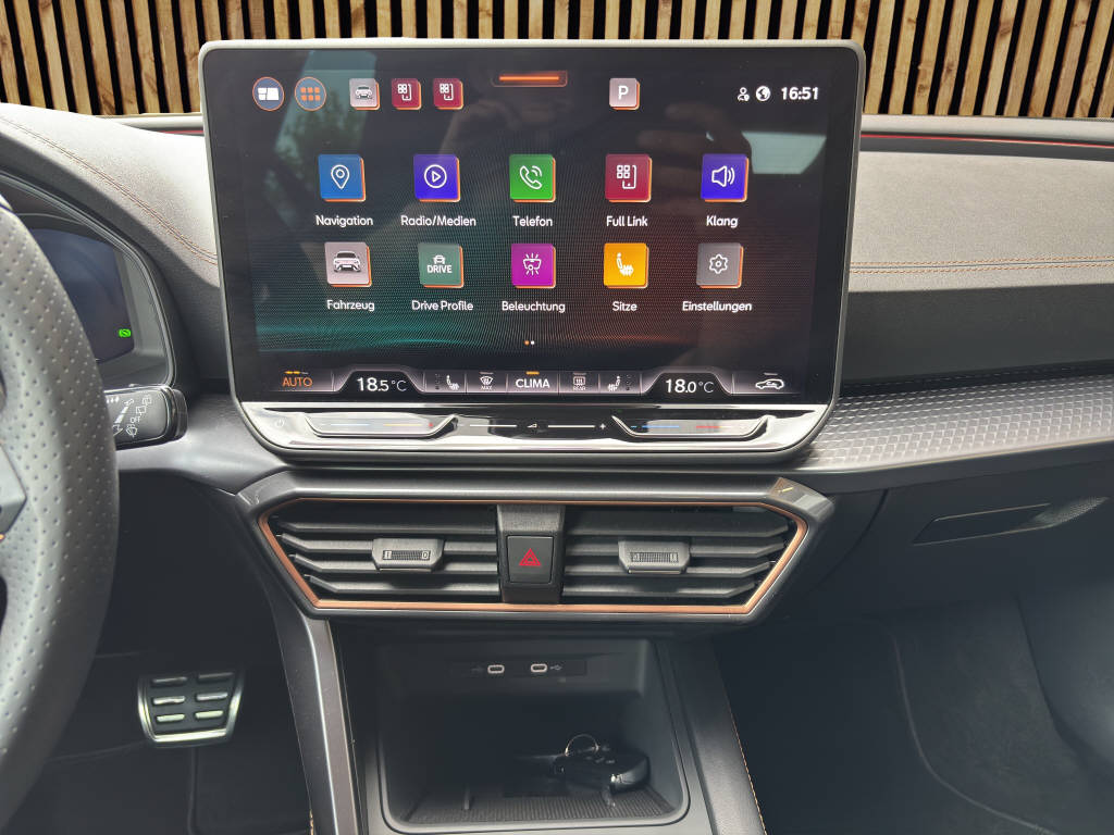 CUPRA Leon ST 2.0 TSI 333 VZ 4Drive DSG-image-10