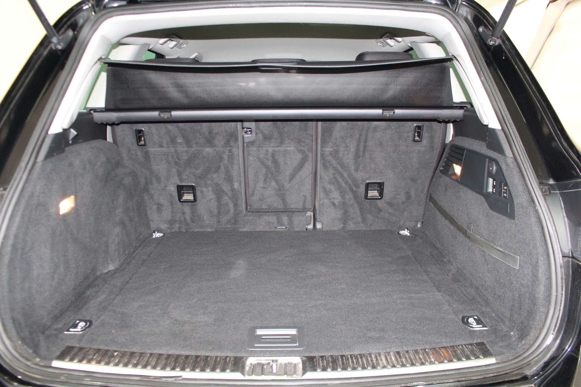 VW Touareg 3.0 V6 TDI 245 BlueMT-image-8