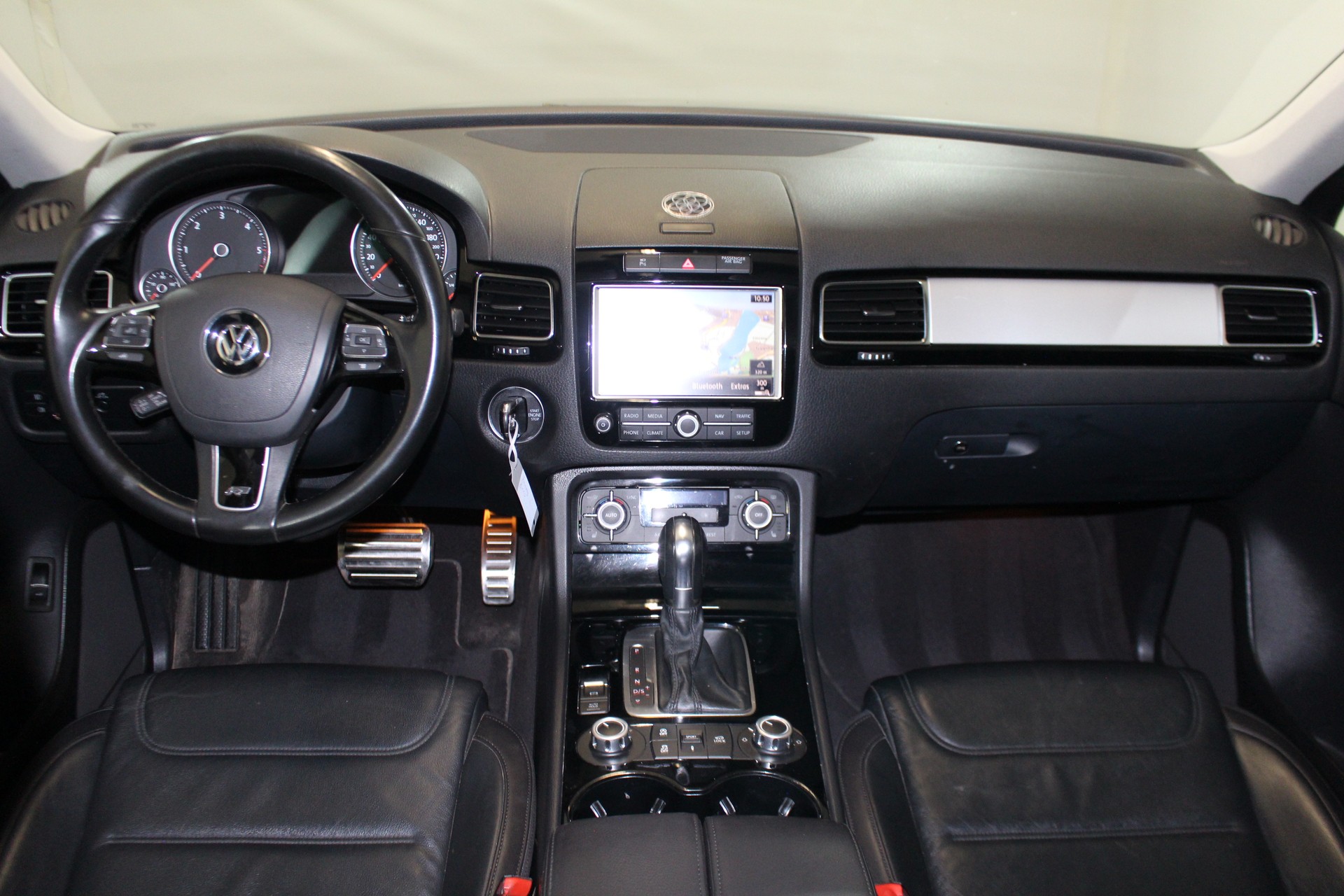 VW Touareg 3.0 V6 TDI 245 BlueMT-image-12