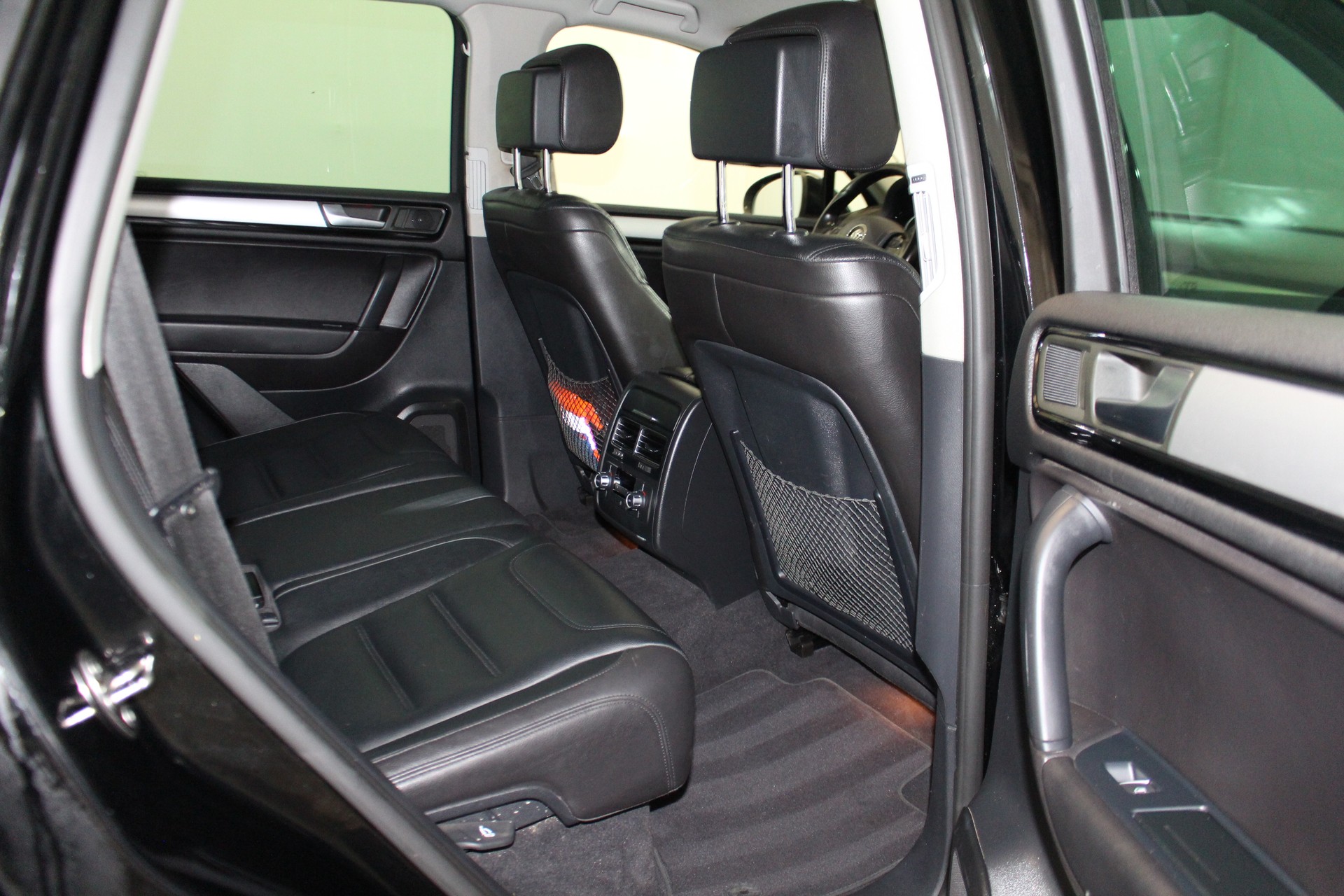 VW Touareg 3.0 V6 TDI 245 BlueMT-image-9