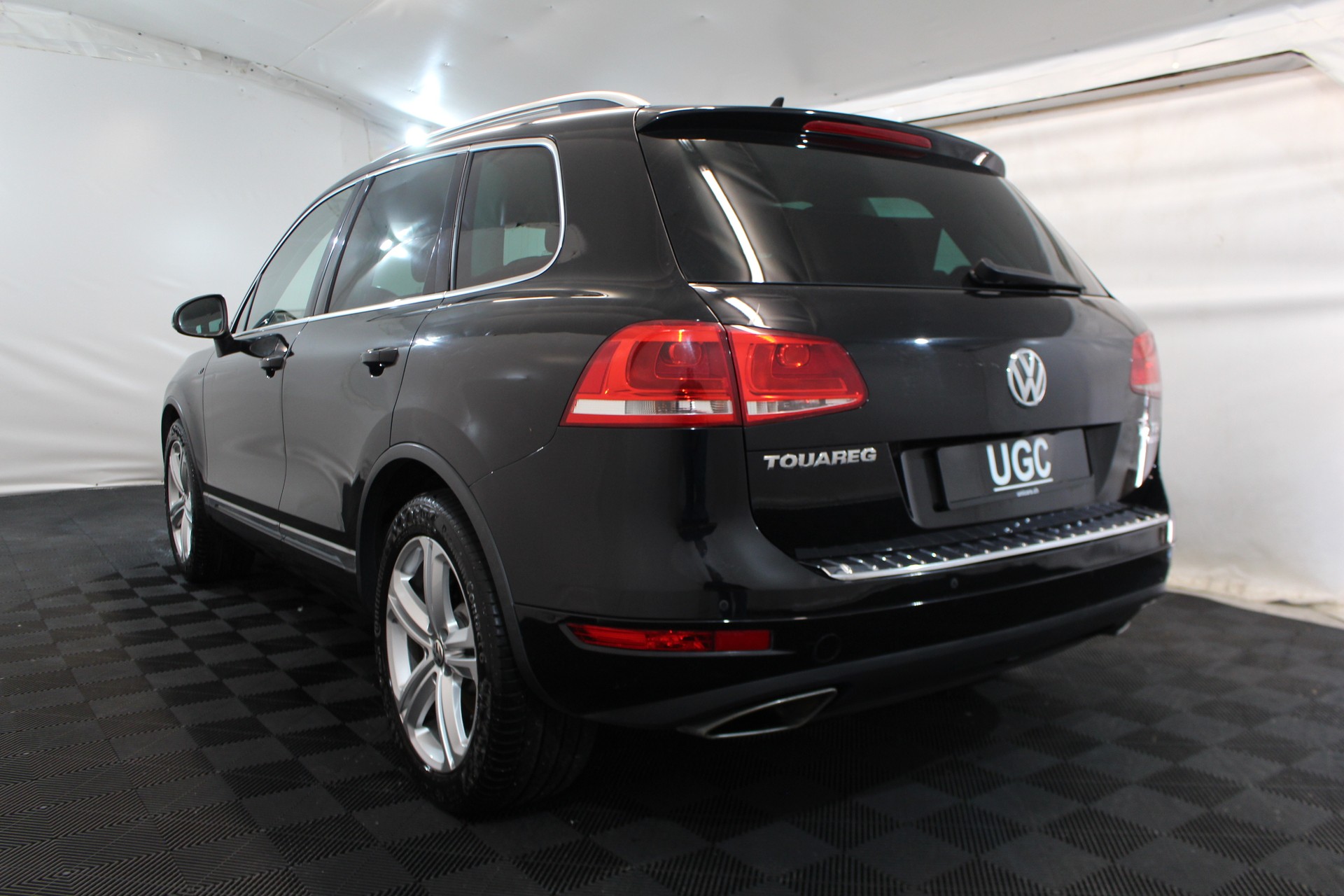 VW Touareg 3.0 V6 TDI 245 BlueMT-showroom-element-3