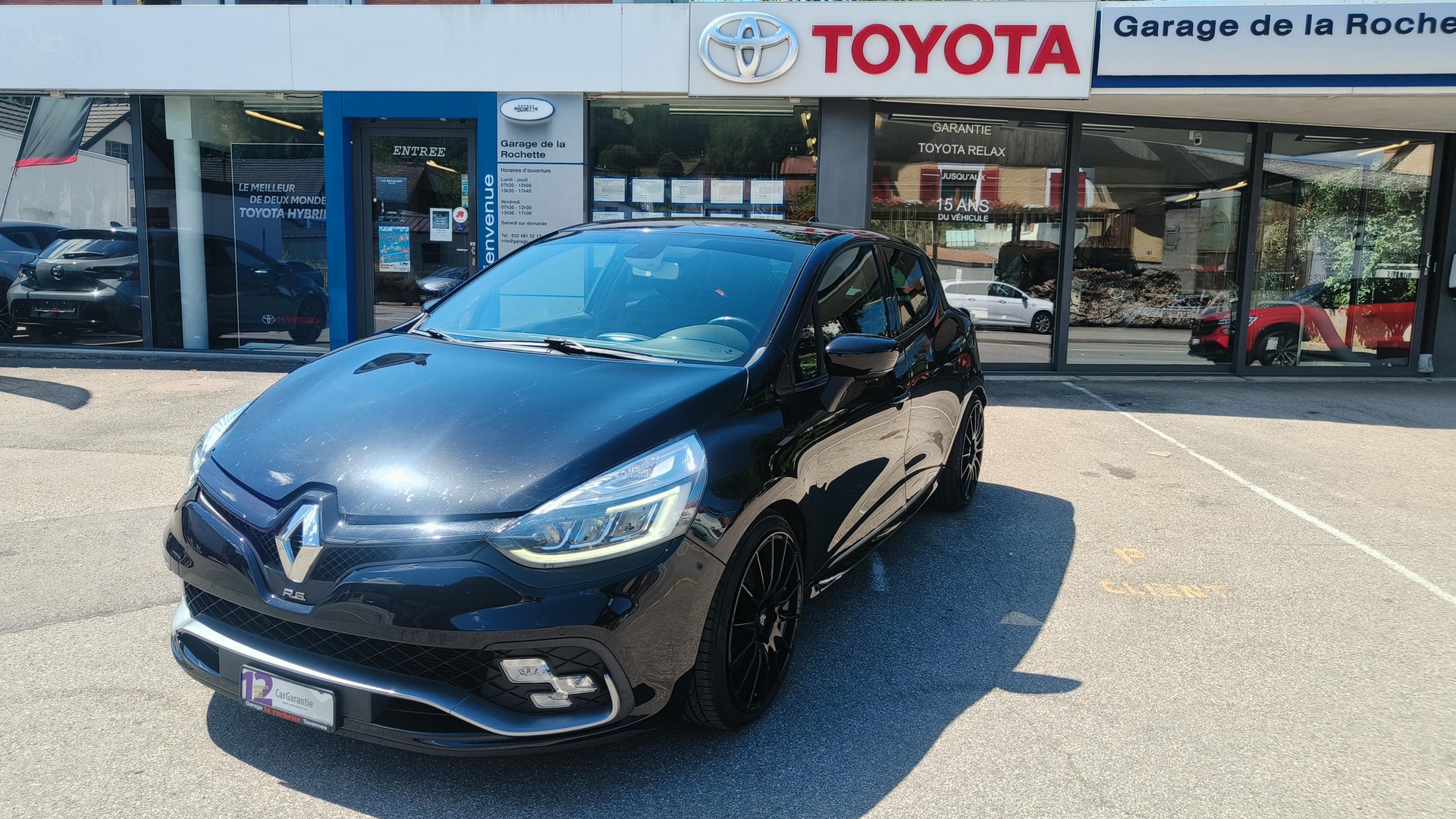 RENAULT Clio 1.6 T RS 220 Trophy EDC-image-1