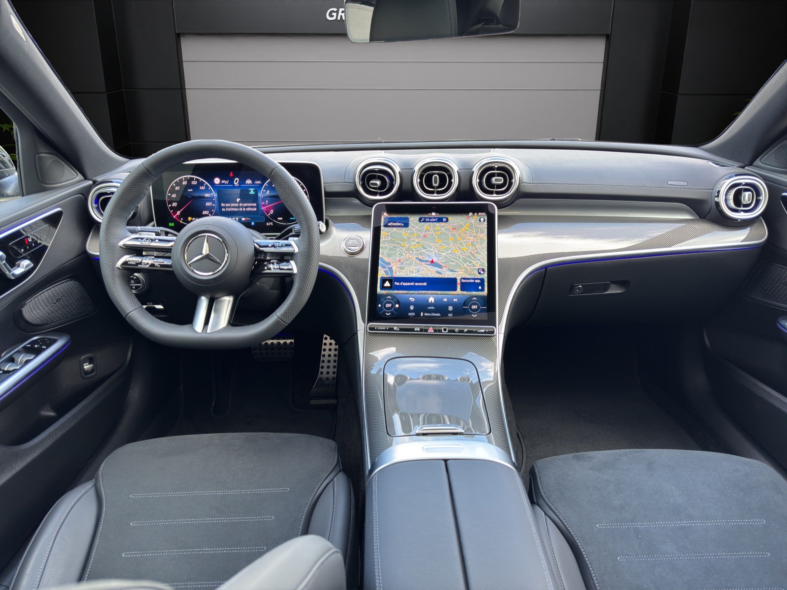 MERCEDES-BENZ C 200 4 Matic-image-9
