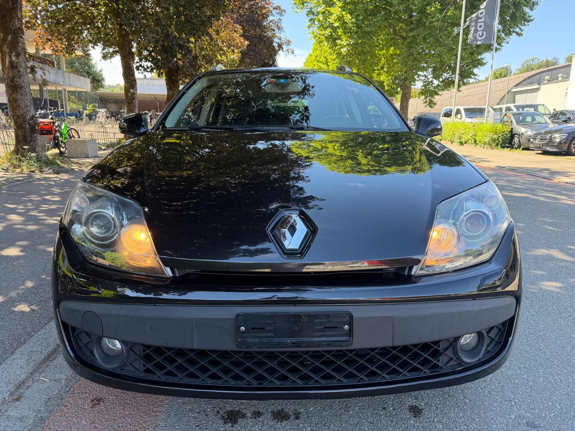 RENAULT Laguna Grandtour 2.0 16V T Dynamique Automatic