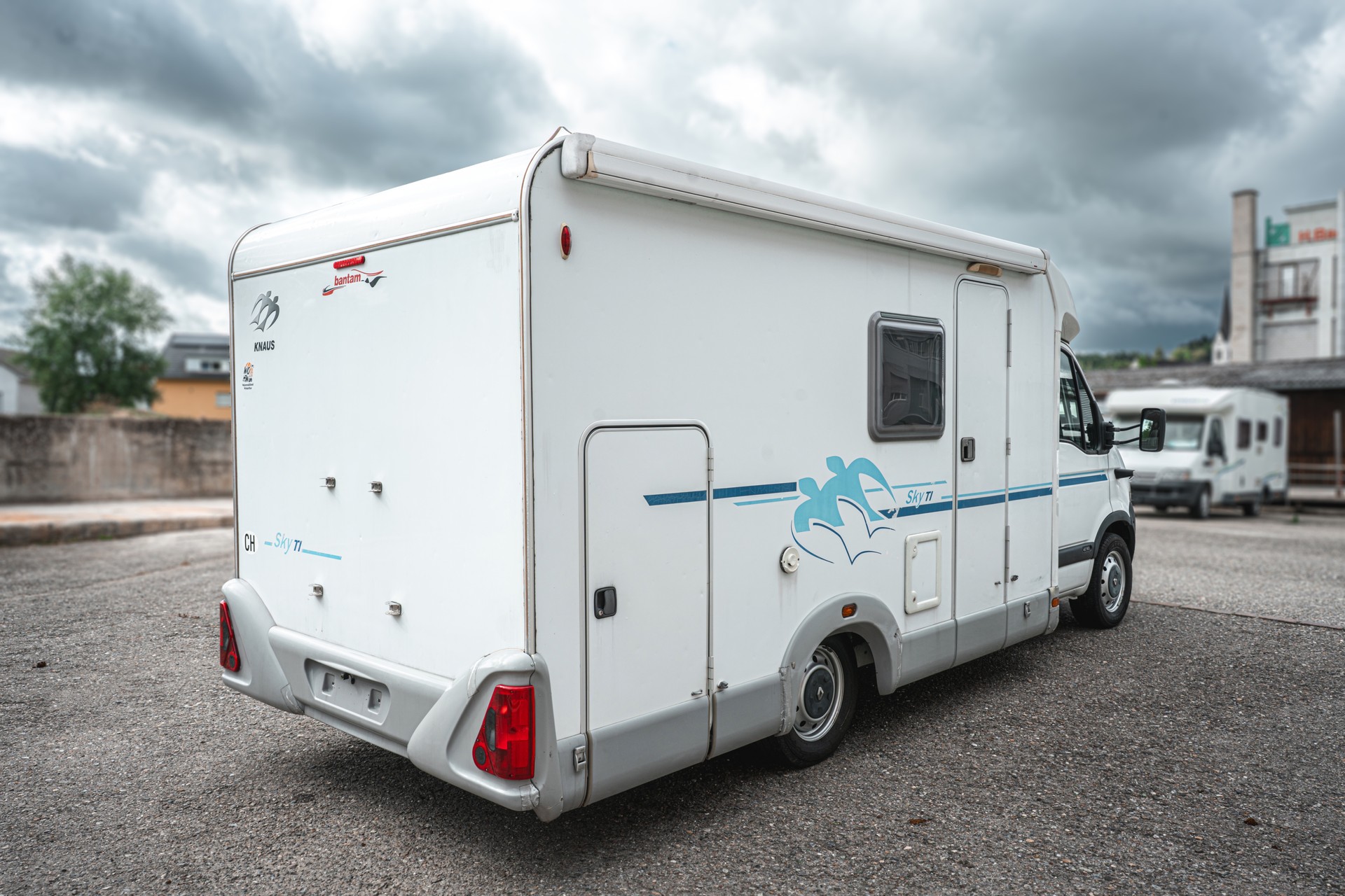 RENAULT Knaus Tabbert R15 / Ab MFK und Garantie-image-3