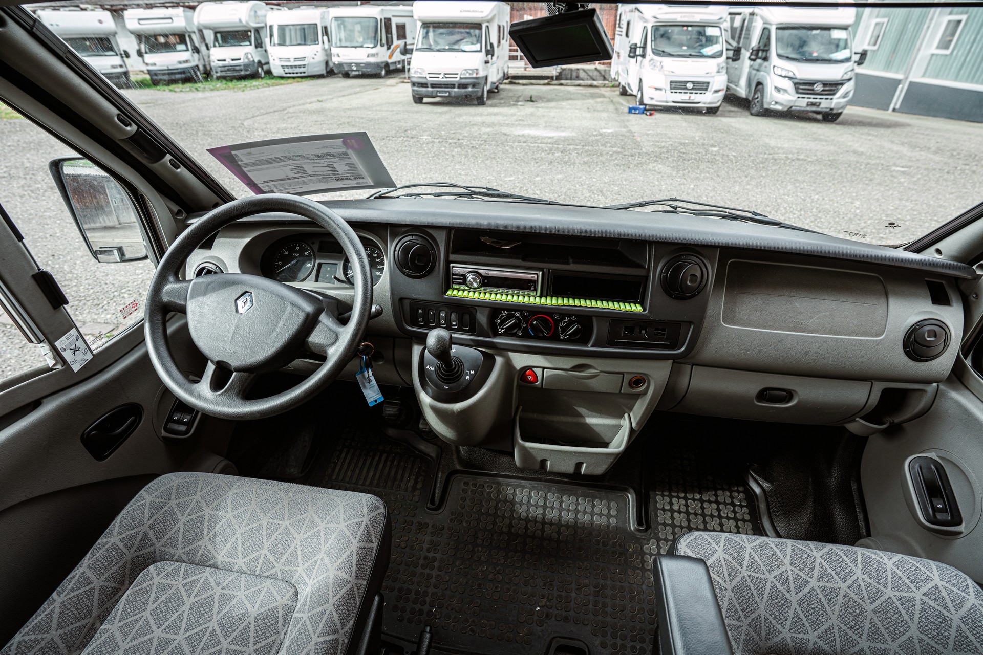 RENAULT Knaus Tabbert R15 / Ab MFK und Garantie-image-4
