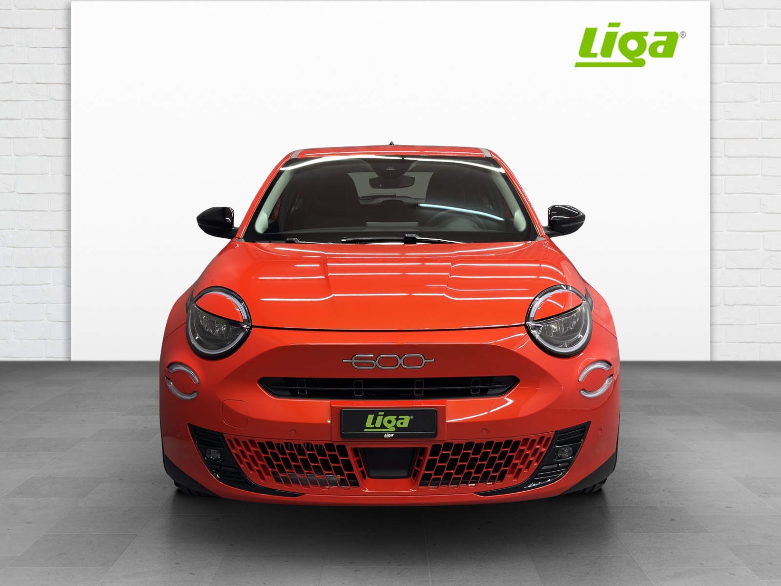 FIAT 600 1.2 Hybrid Cult C&S&W-showroom-element-1