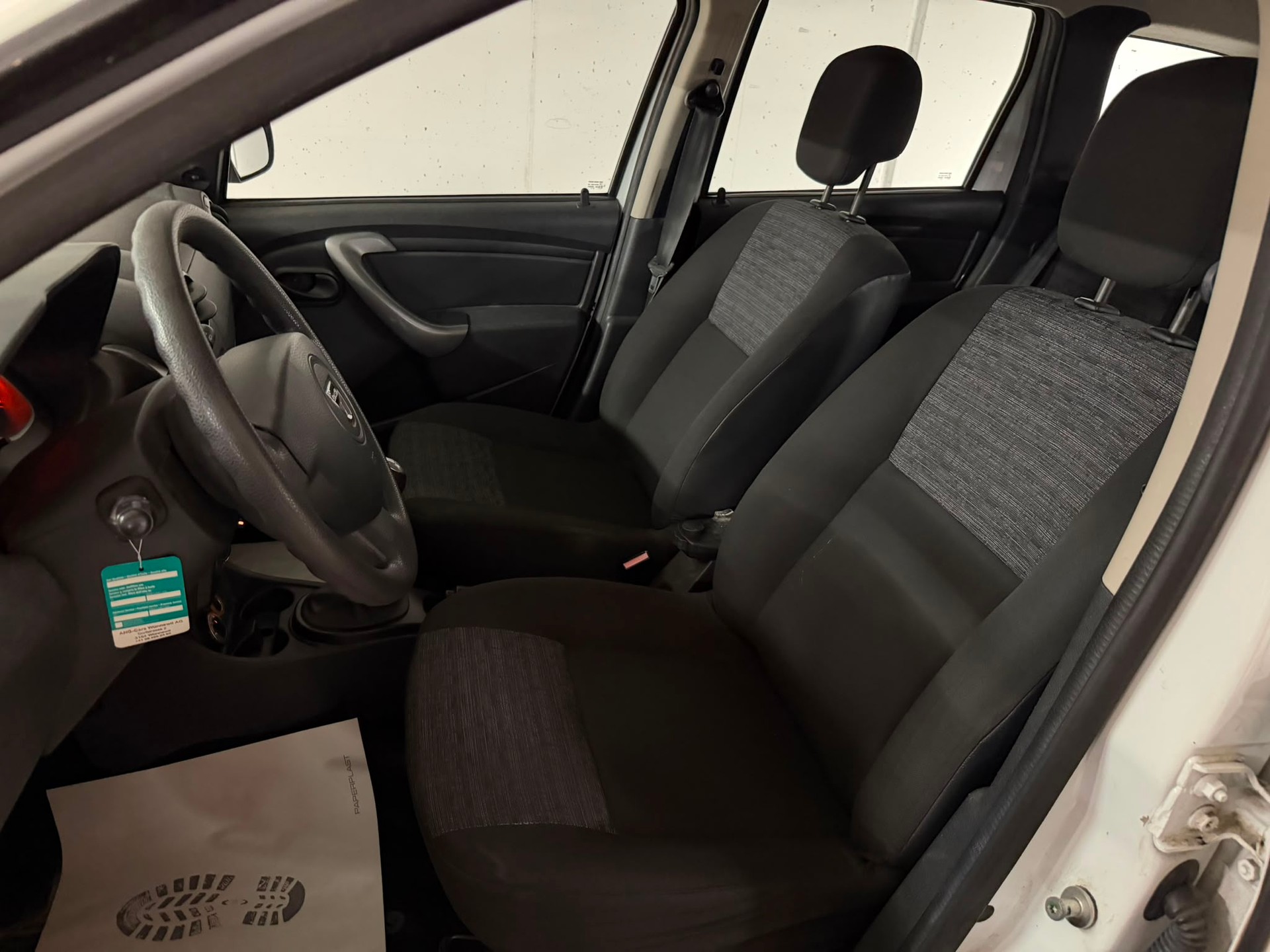 DACIA Duster 1.6 4x4-image-12