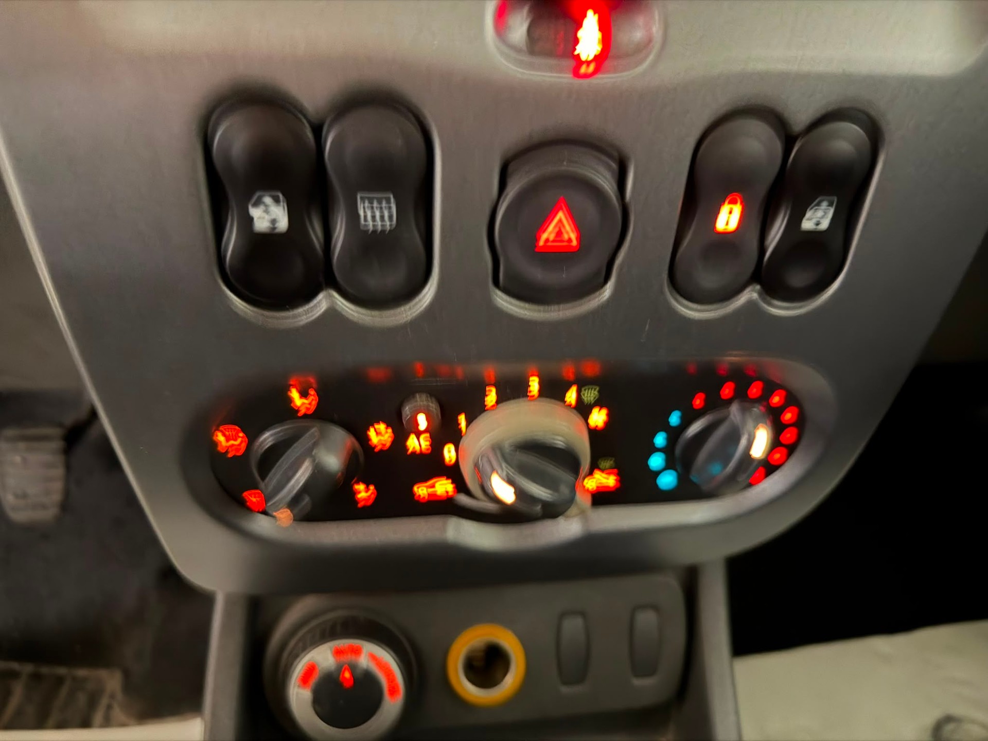 DACIA Duster 1.6 4x4-image-20