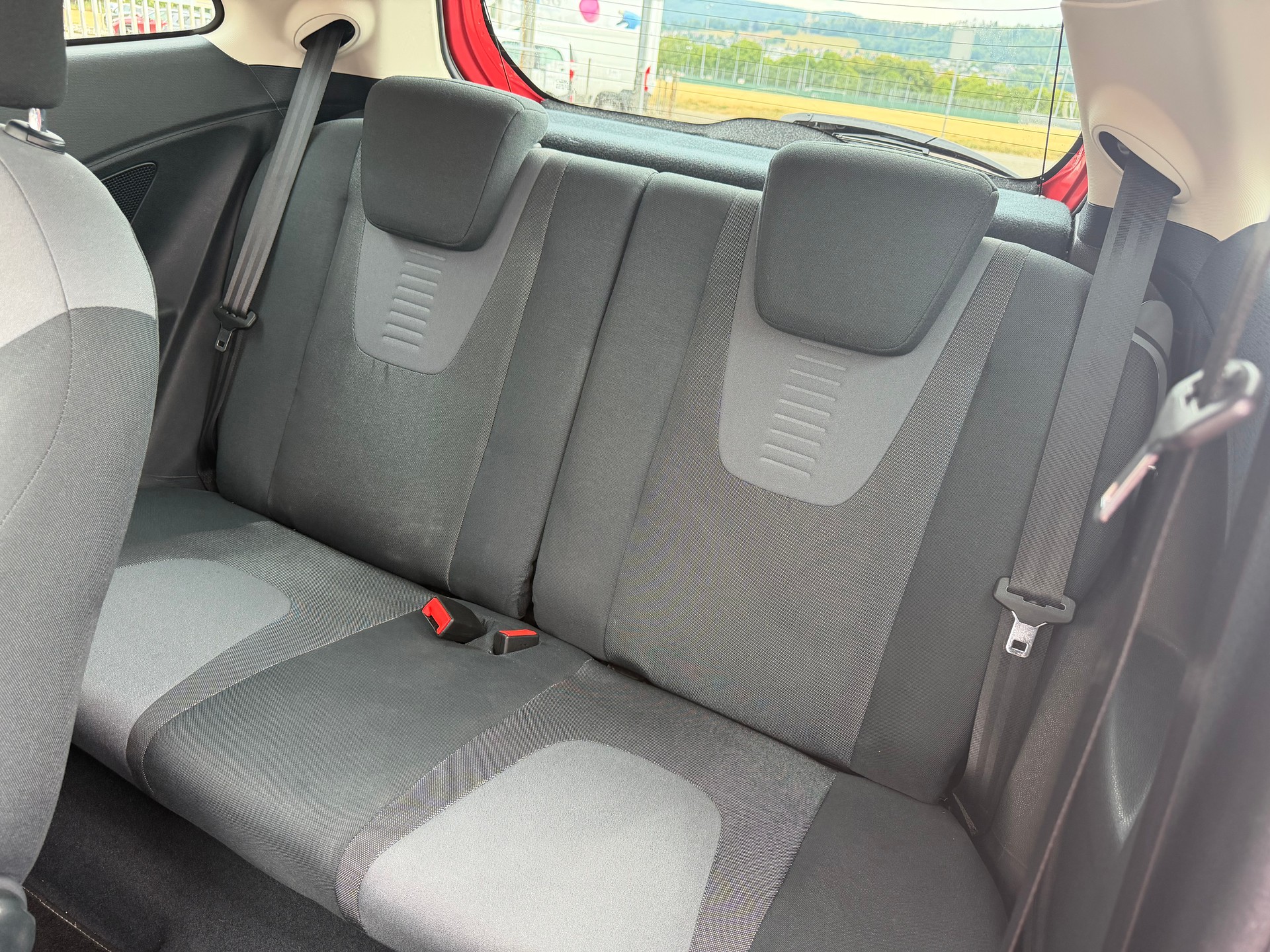 FORD KA 1.25 Titanium-image-8