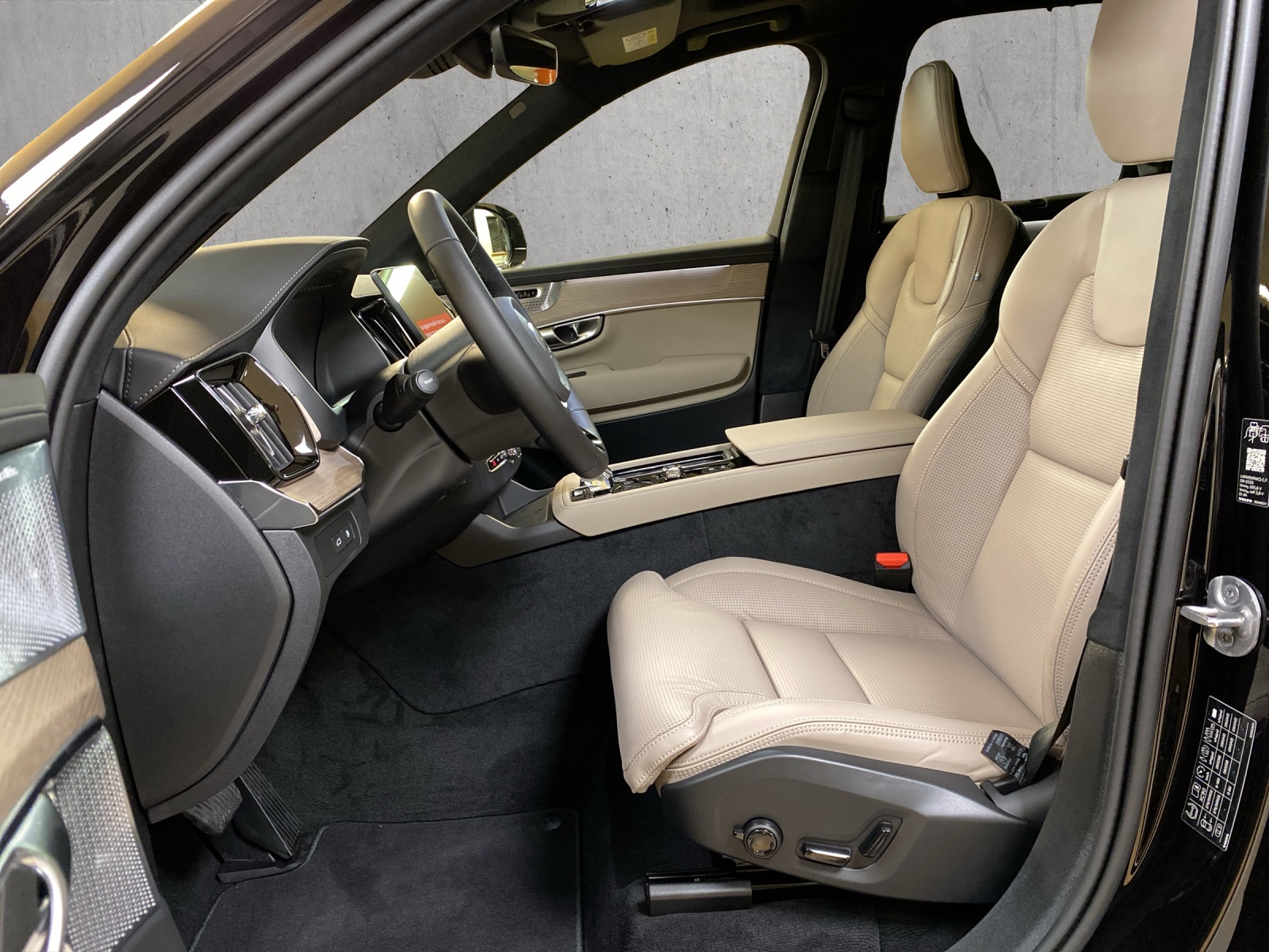 VOLVO XC90 T8 eAWD PluginHybrid Ultra Dark Xclusive Geartronic-image-7