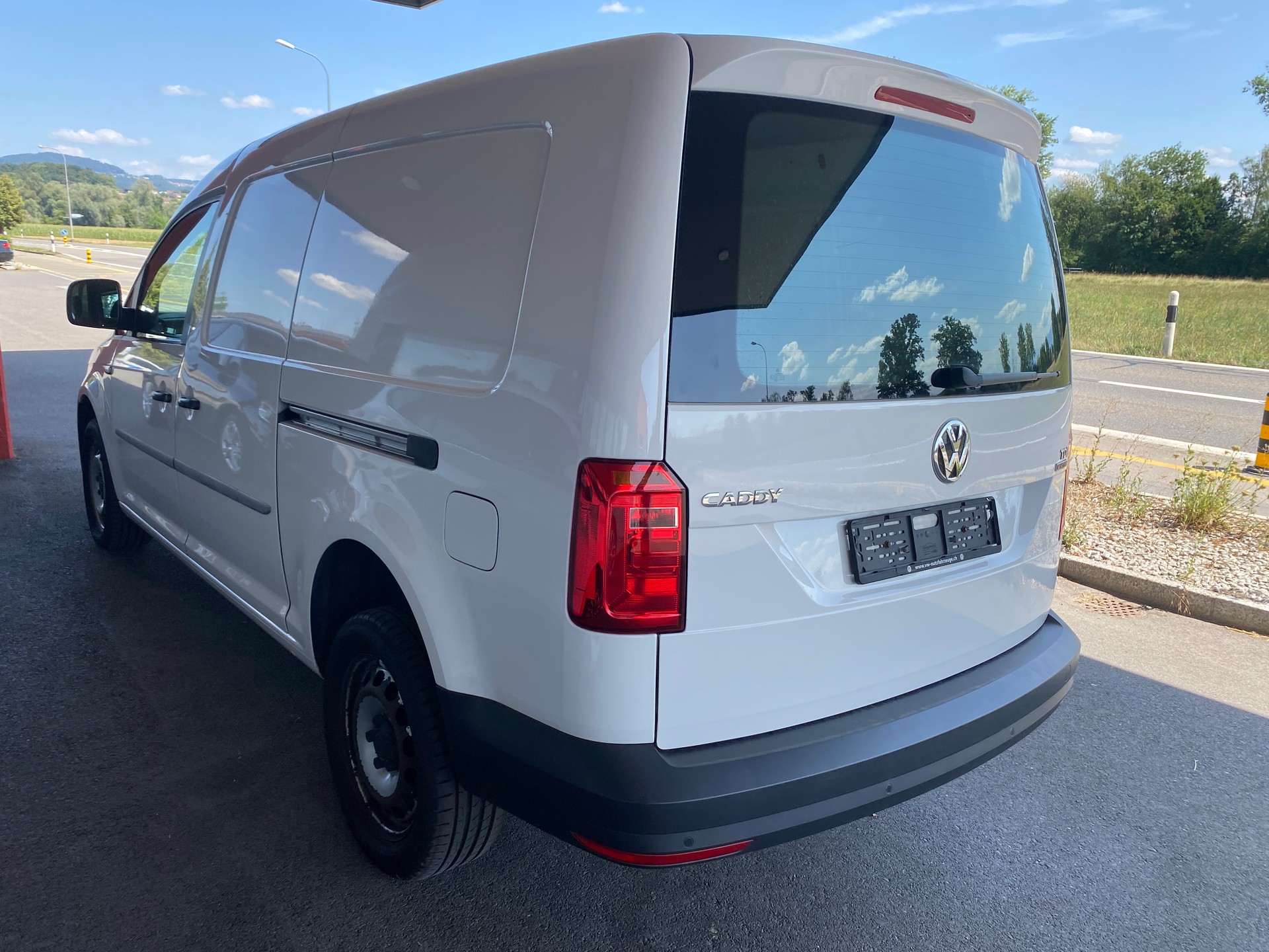 VW Caddy Maxi 2.0TDI 4Motion BlueMotion Technology-showroom-element-2