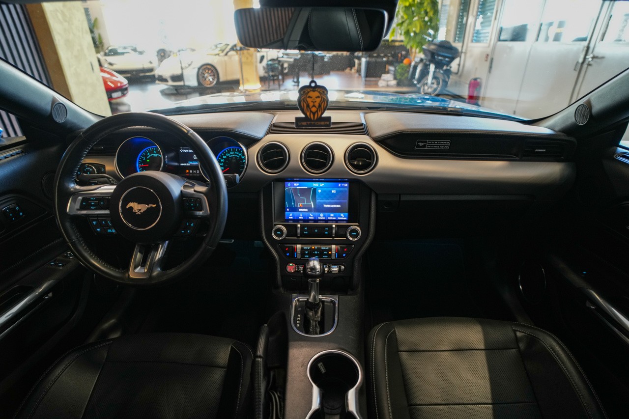 FORD Mustang Fastback 5.0 V8 GT Automat-image-9