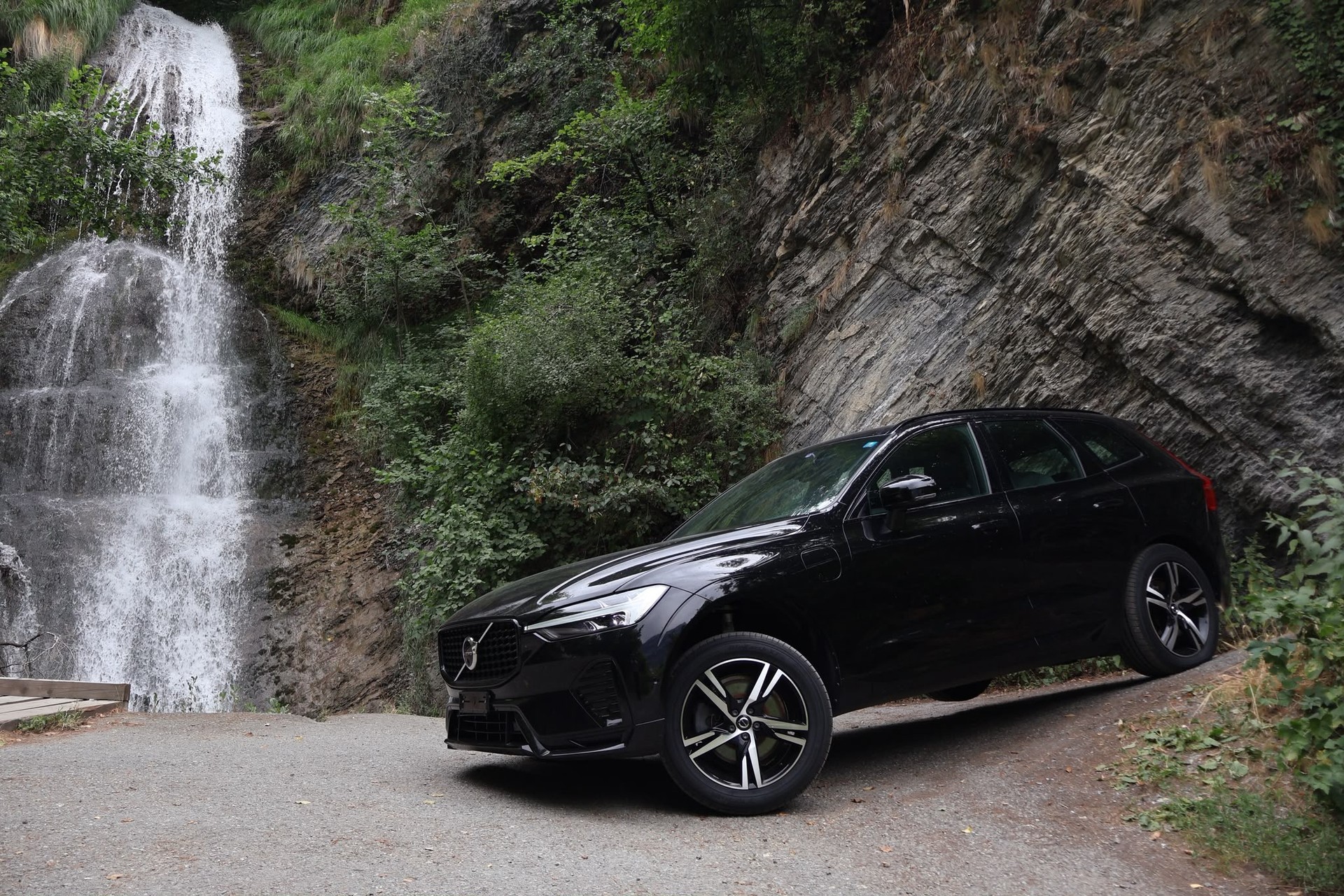 VOLVO XC60 T6 eAWD PluginHybrid R-Design Geartronic