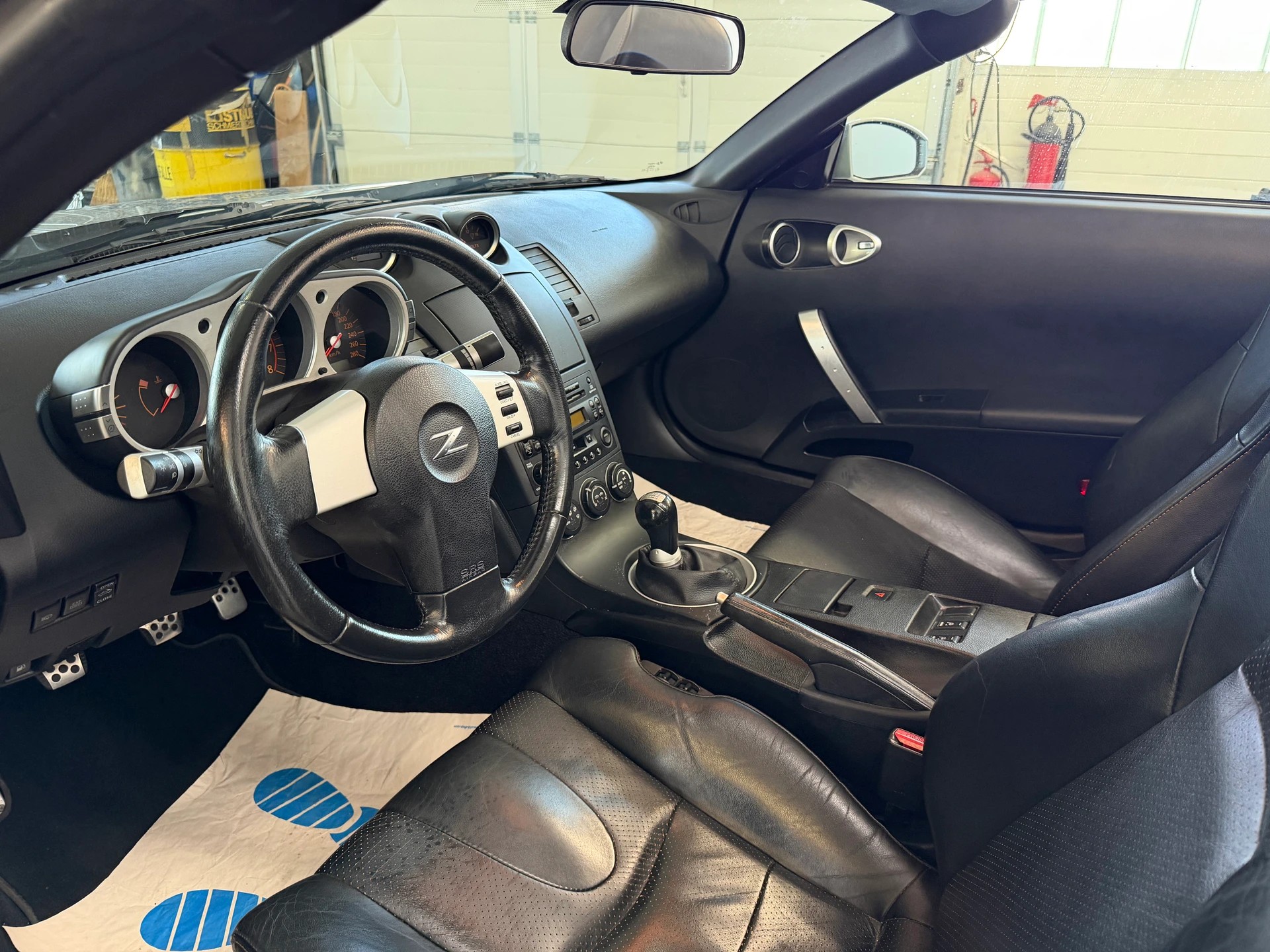 NISSAN 350 Z Pack Roadster | Ab MFK 08.2025 | Leder-image-13