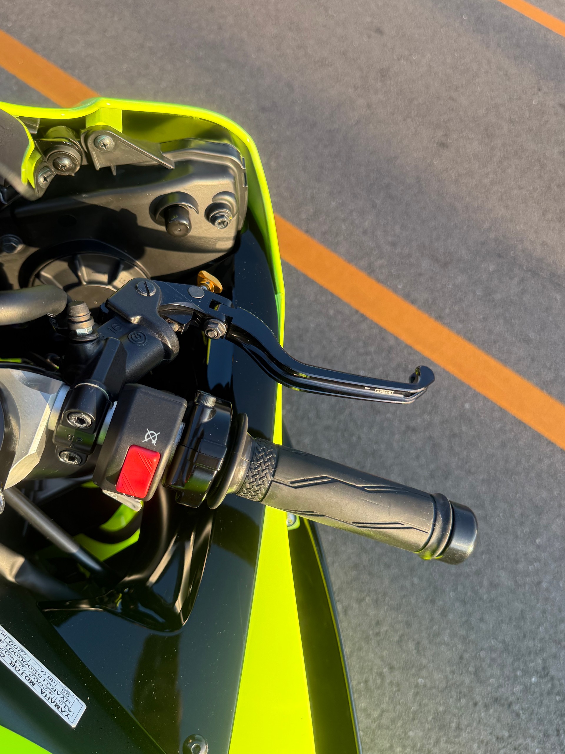 YAMAHA YZF-R6-image-11