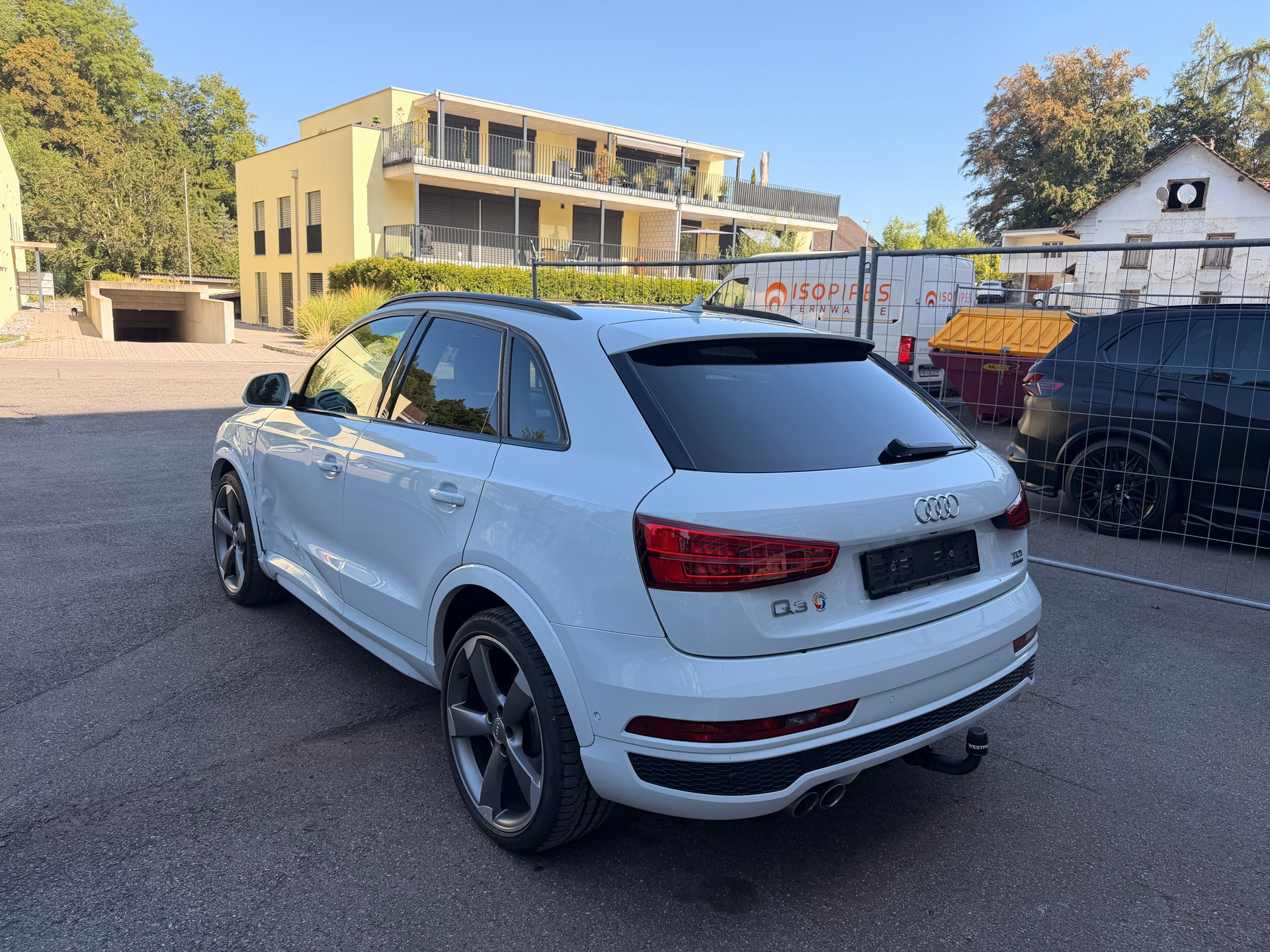 AUDI Q3 2.0 TDI sport quattro S-tronic S-LINE-showroom-element-3