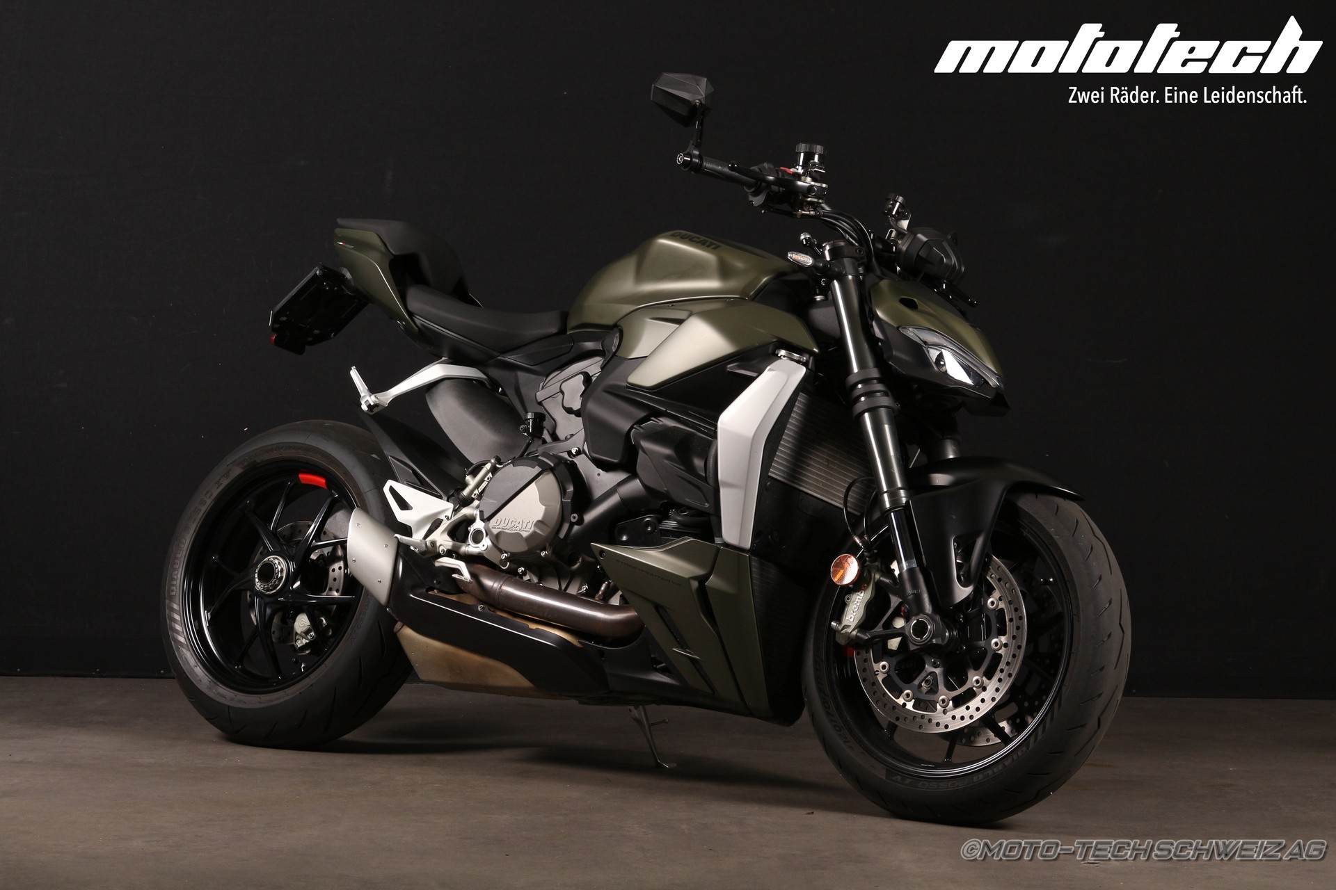 DUCATI Streetfighter V2-image-0