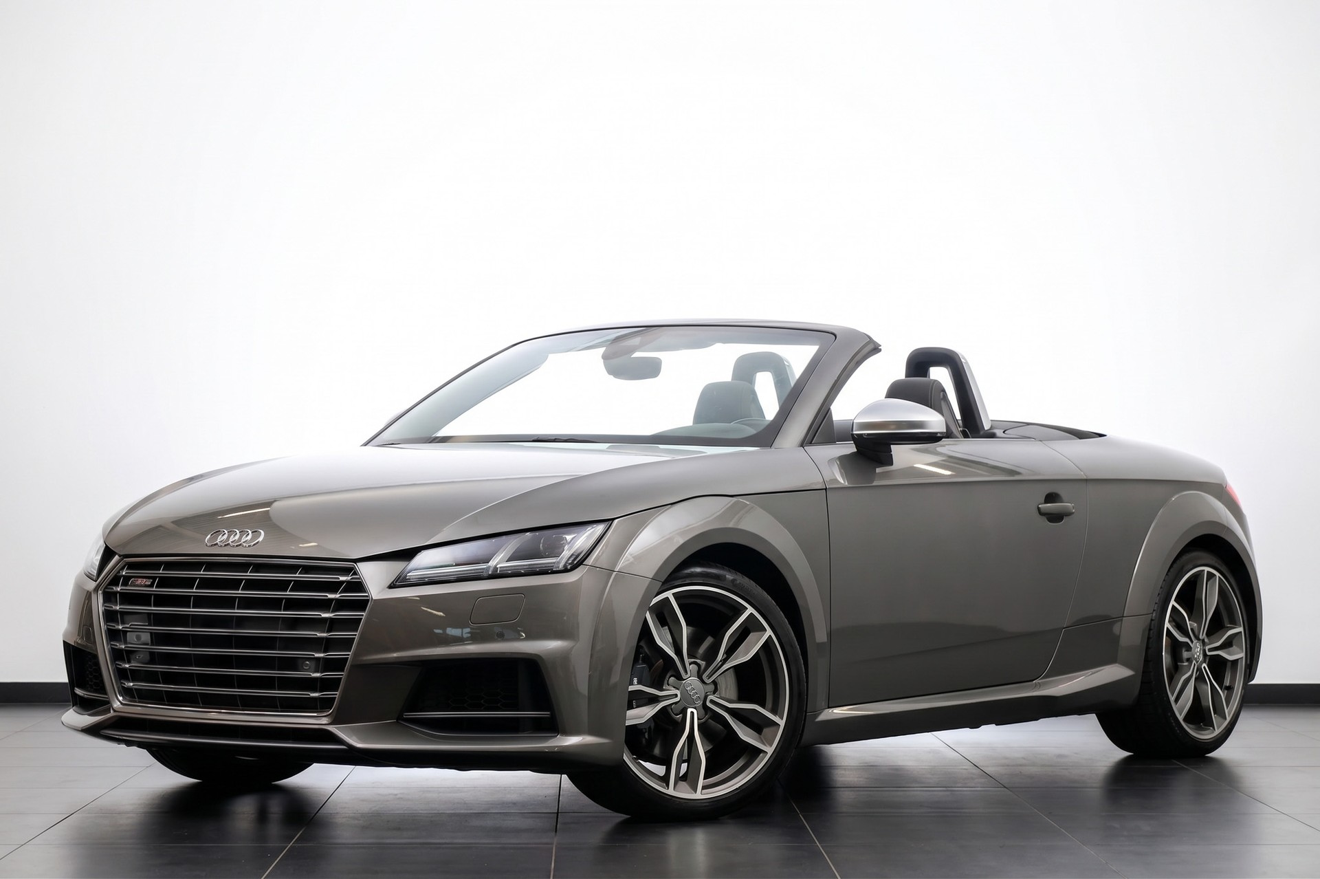 AUDI TTS Roadster 2.0 TFSI quattro S-tronic-showroom-element-3