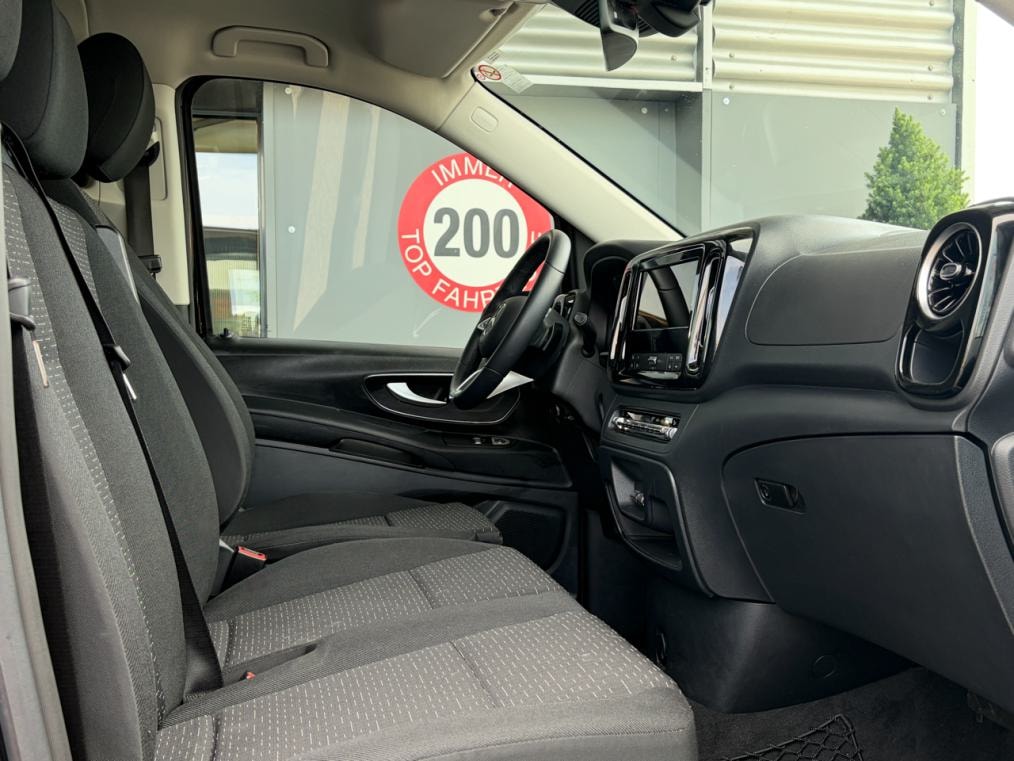 MERCEDES-BENZ Vito 116 CDI Lang Select Tourer 4Matic 9G-Tronic-image-8
