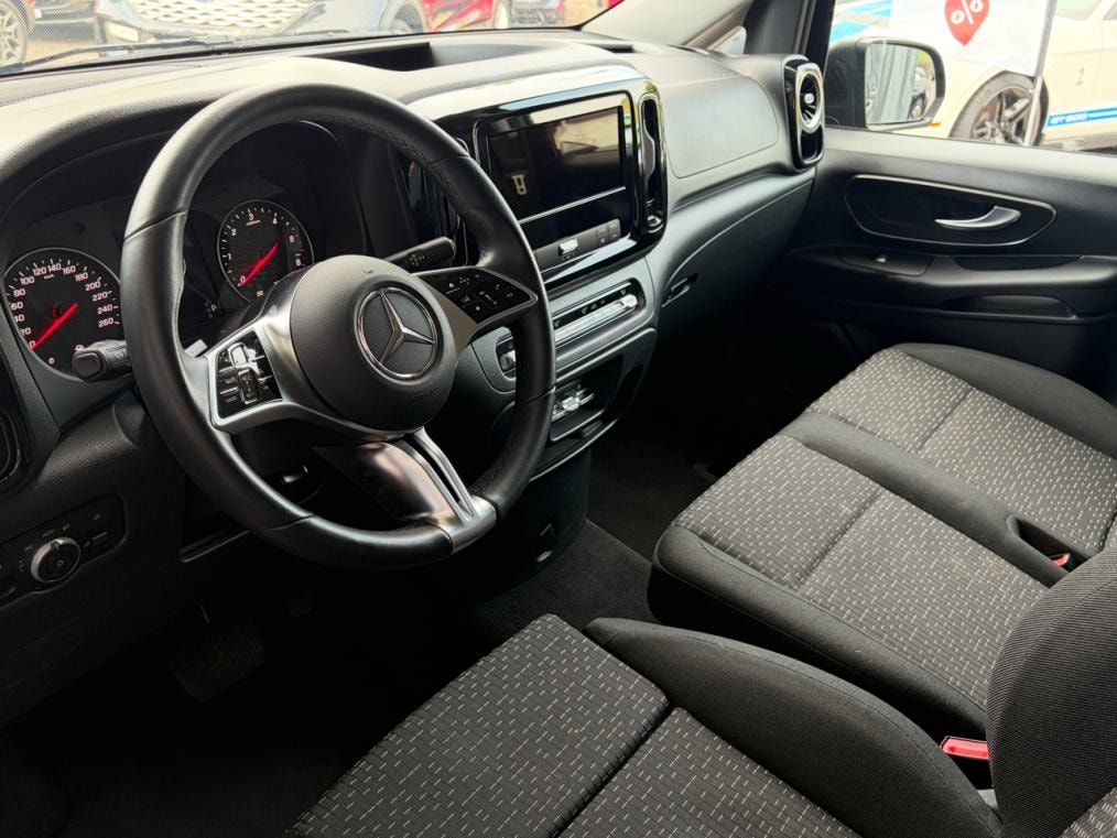 MERCEDES-BENZ Vito 116 CDI Lang Select Tourer 4Matic 9G-Tronic-image-4