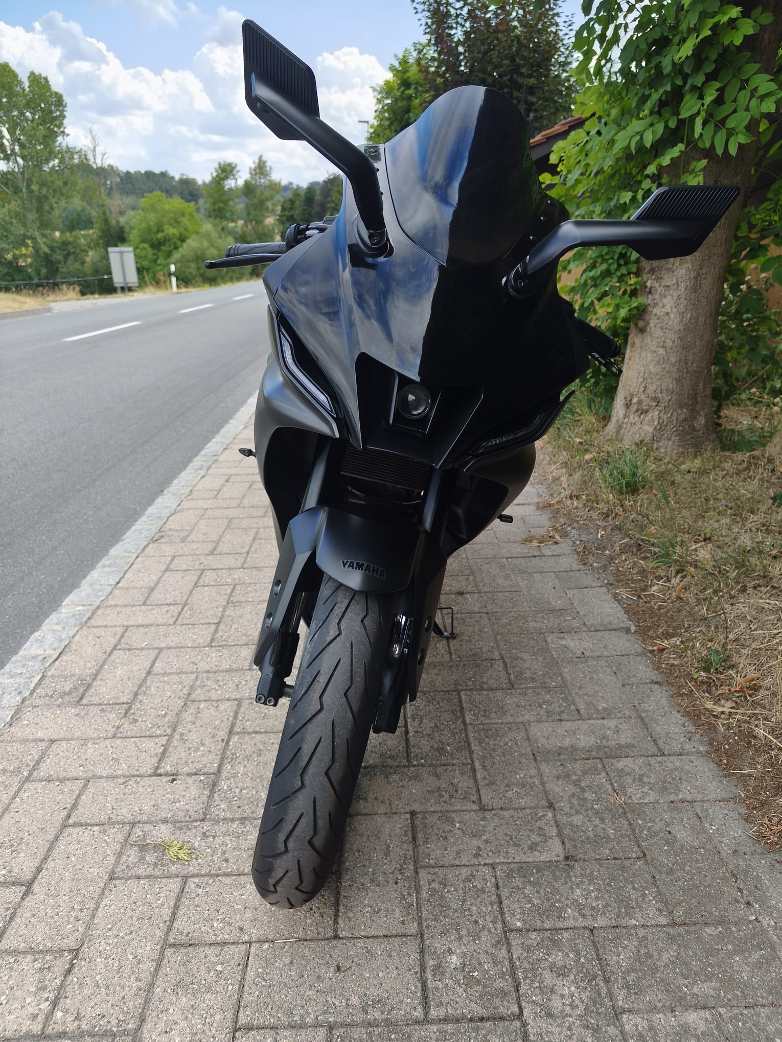 YAMAHA YZF-R 125 ABS-image-3